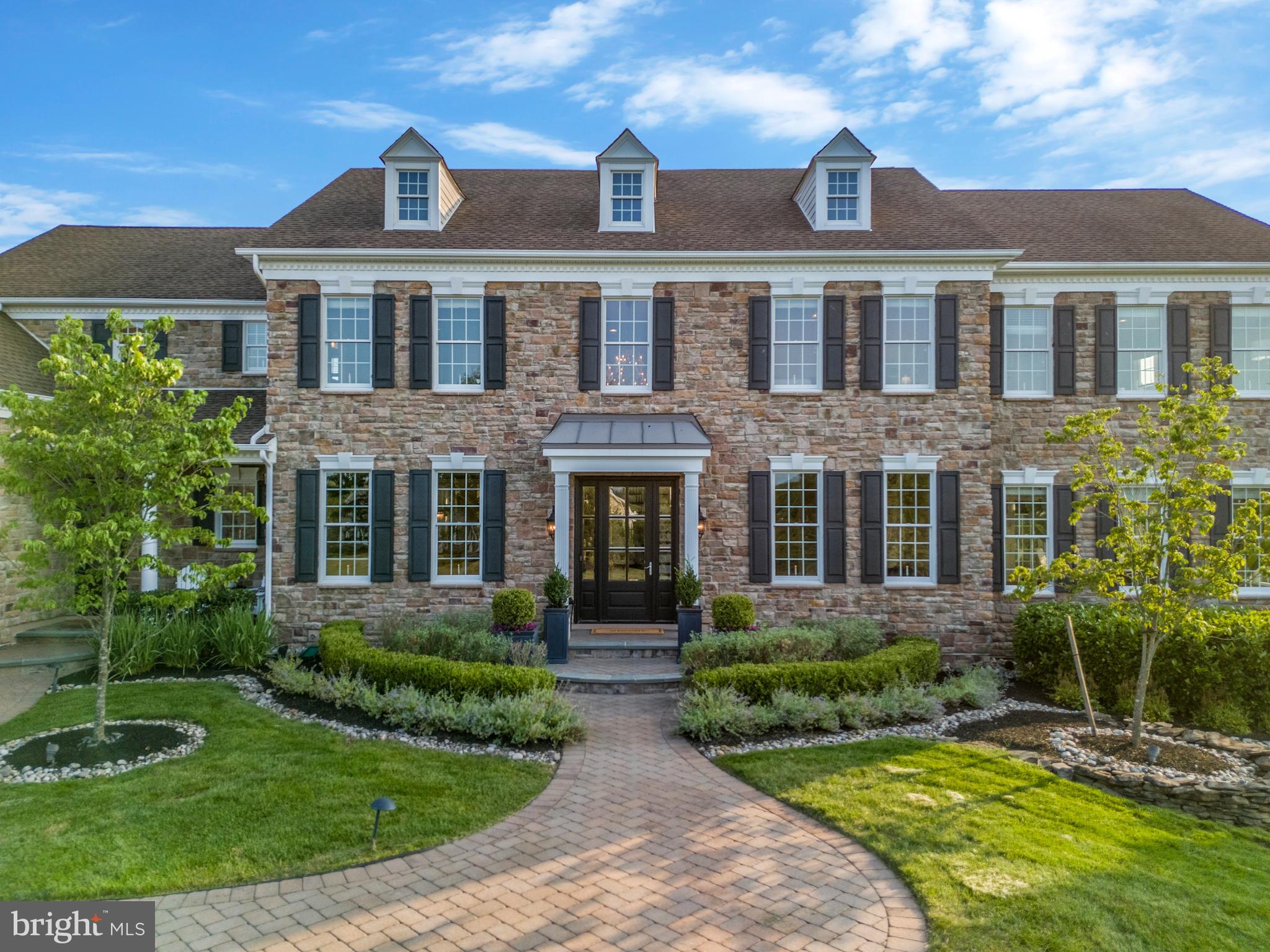 DUTCHESS FARM ESTS - Residential