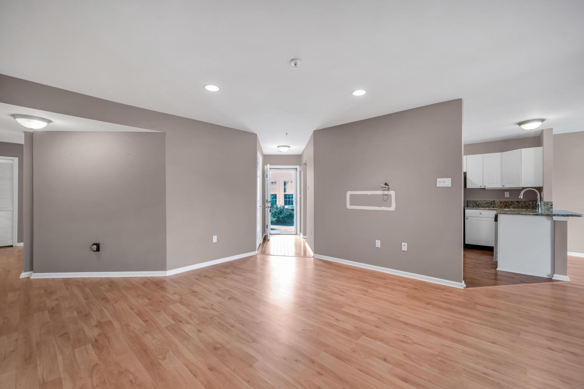 COUNTRY CROSSING - Residential