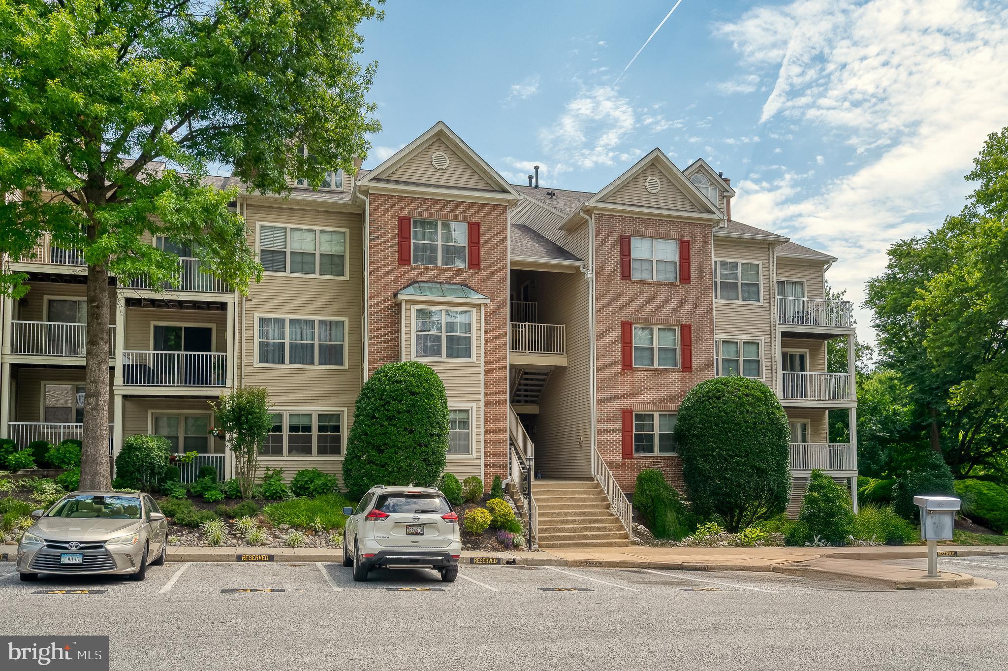 FALLS GABLE - Residential
