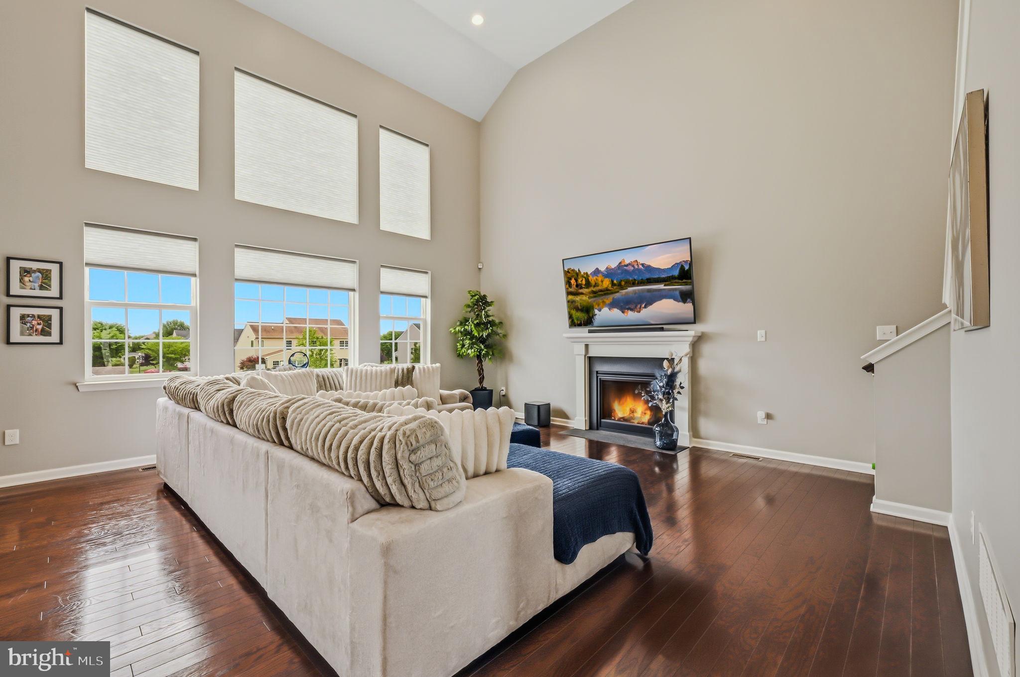 SHANNON COVE - Residential