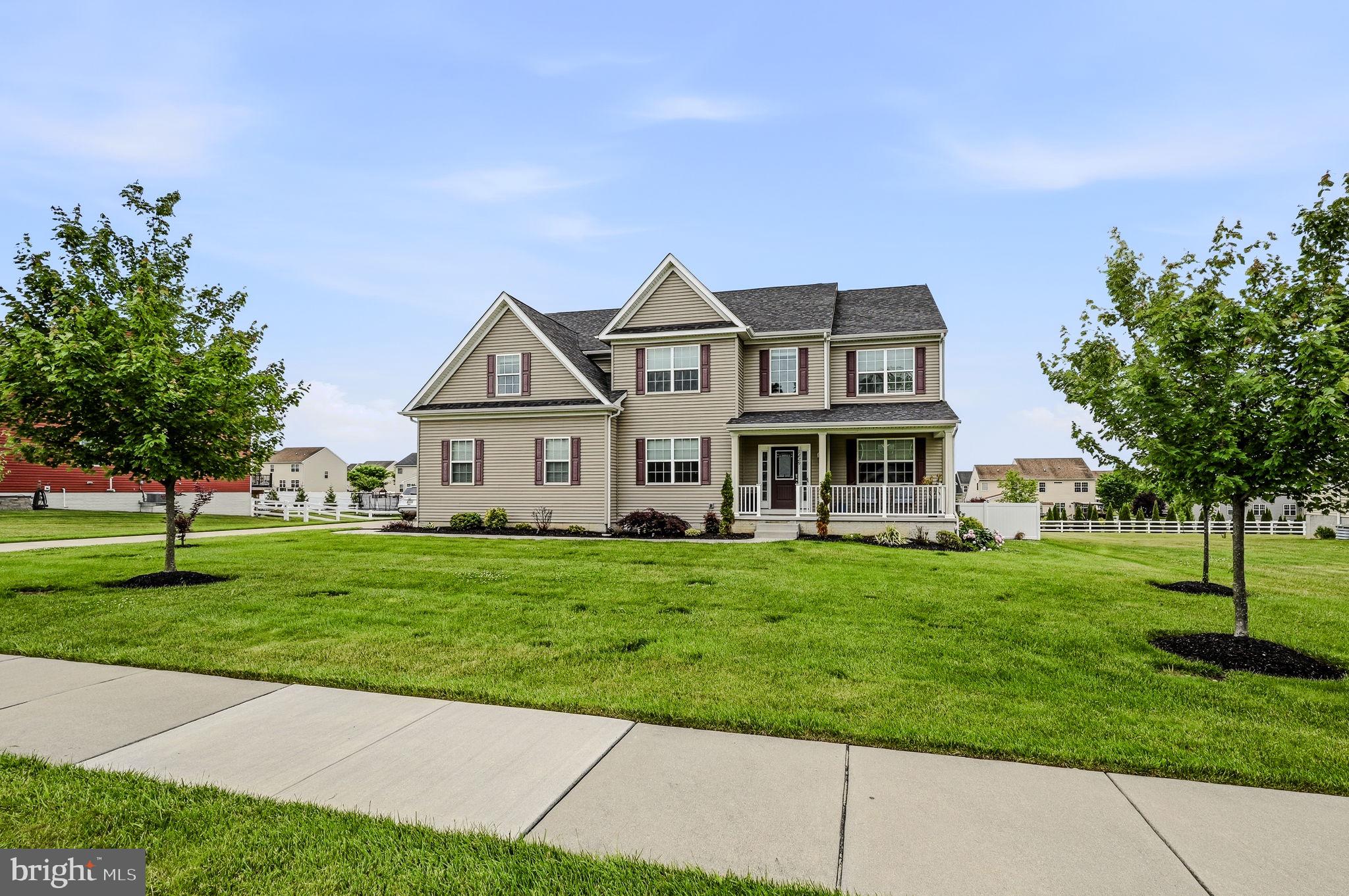 SHANNON COVE - Residential