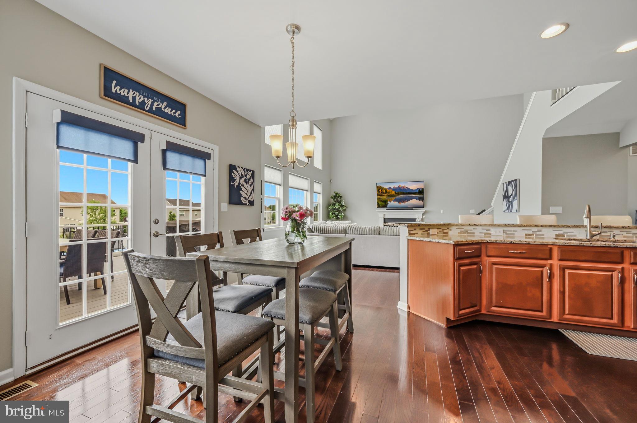 SHANNON COVE - Residential