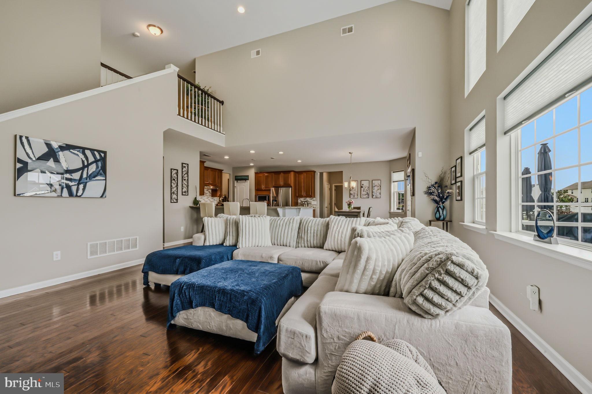 SHANNON COVE - Residential