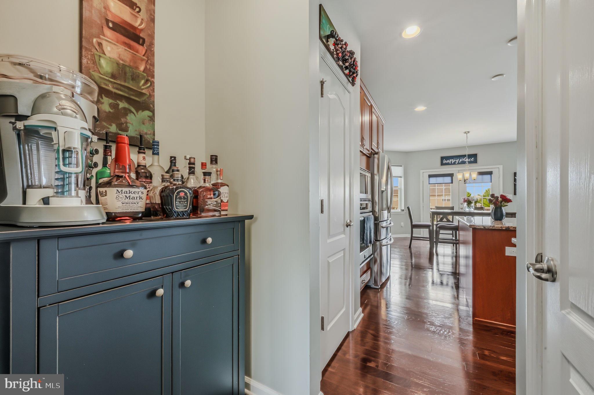 SHANNON COVE - Residential