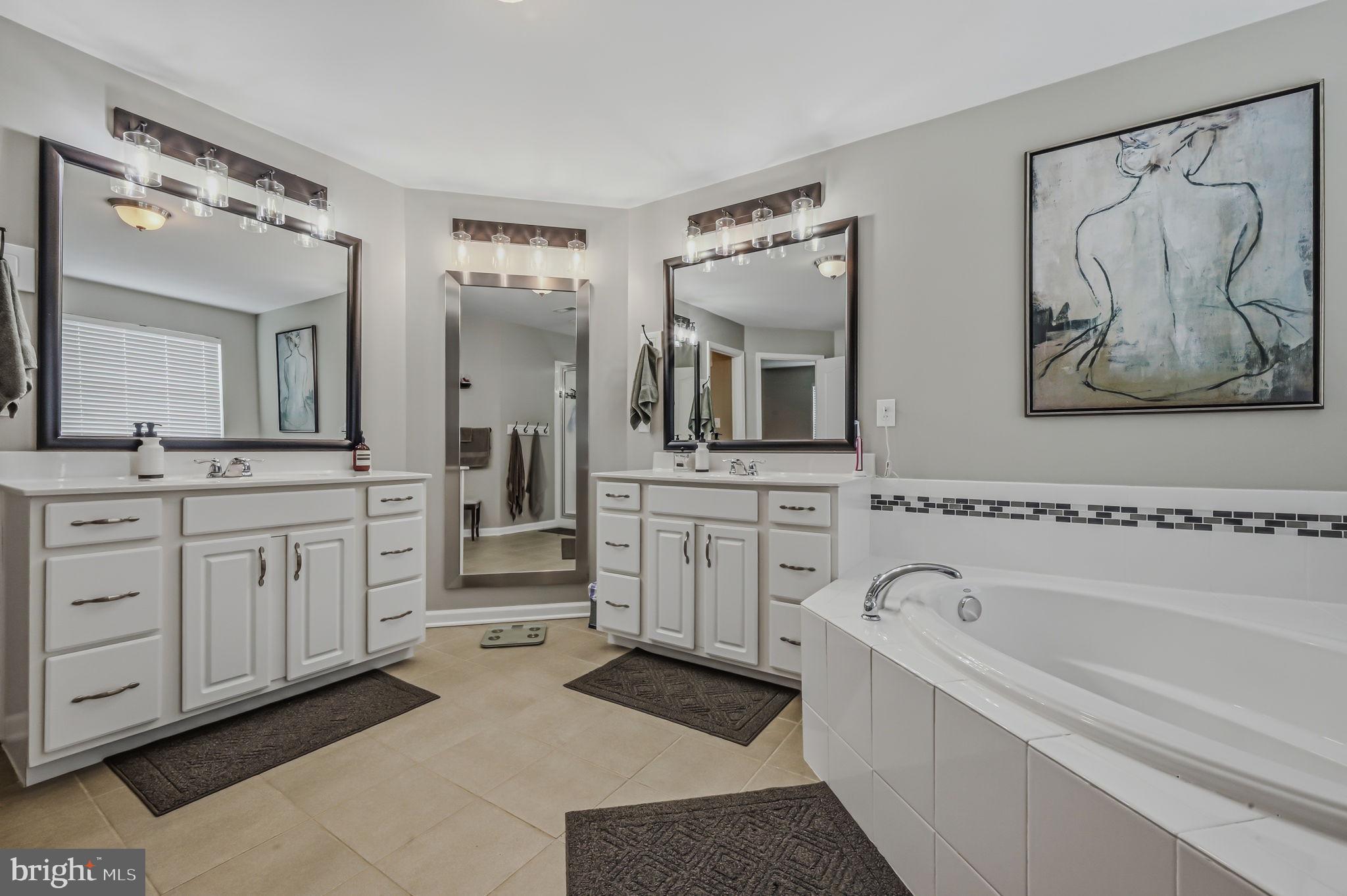 SHANNON COVE - Residential