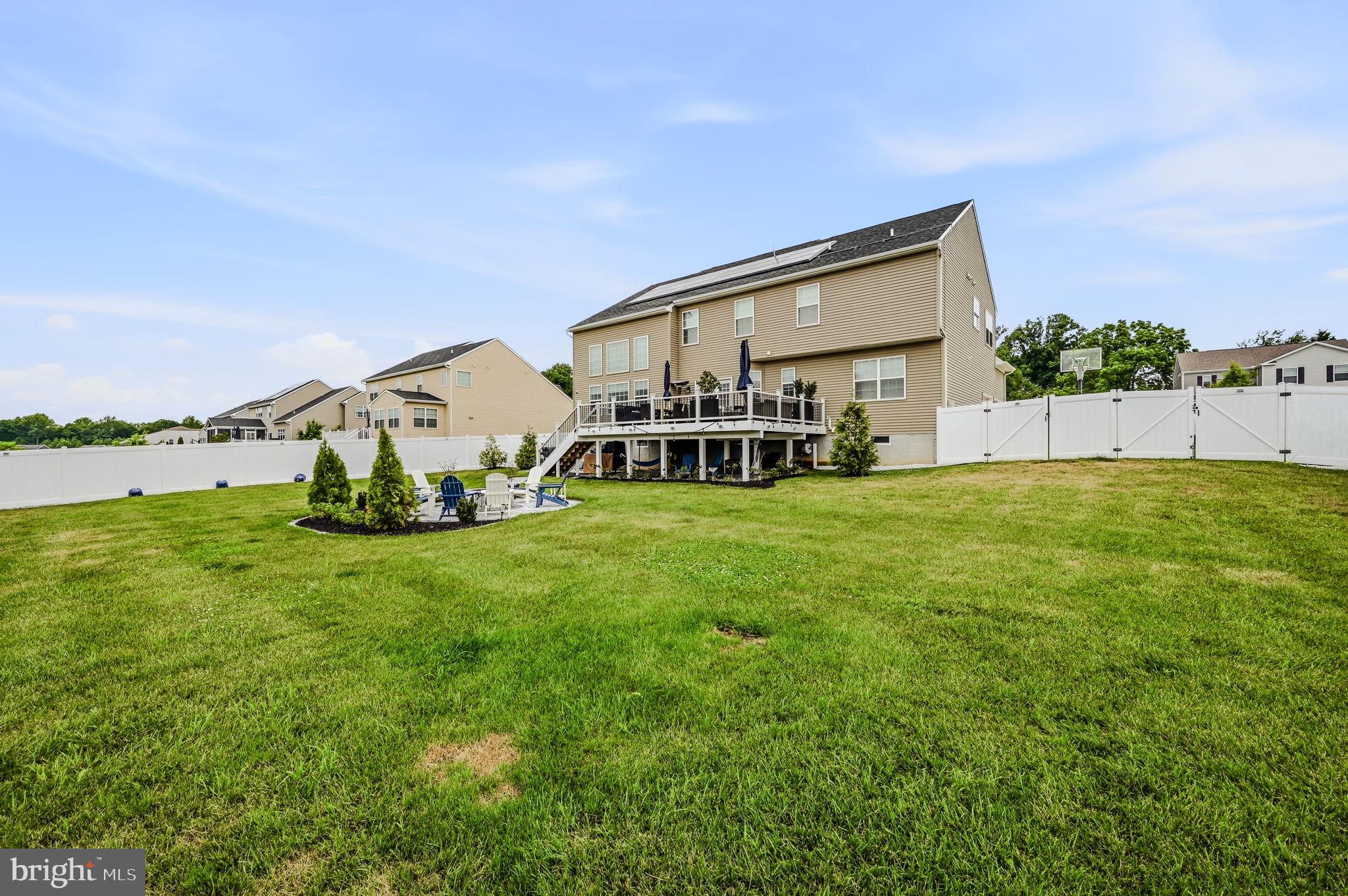 SHANNON COVE - Residential