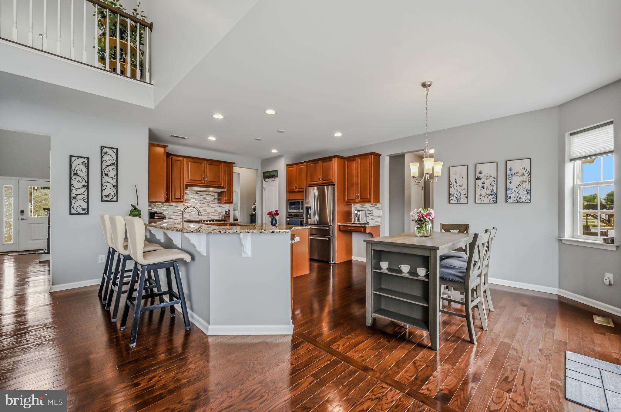SHANNON COVE - Residential