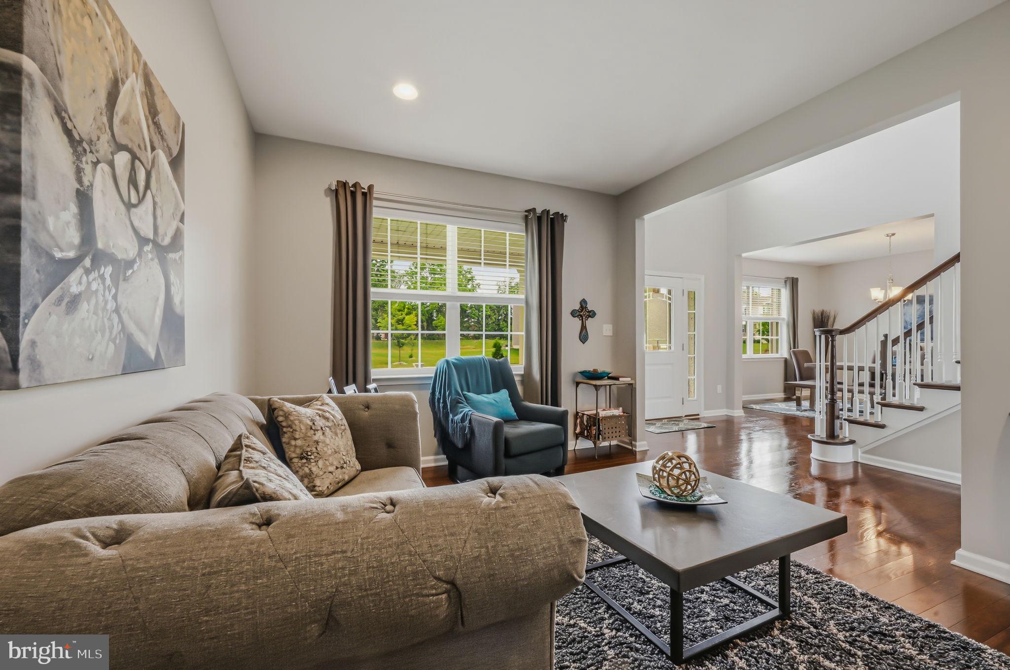 SHANNON COVE - Residential