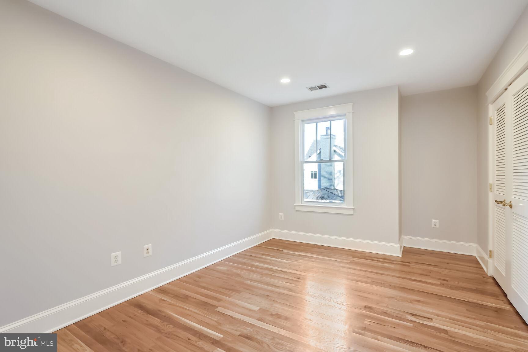 ASHTON HEIGHTS - Residential