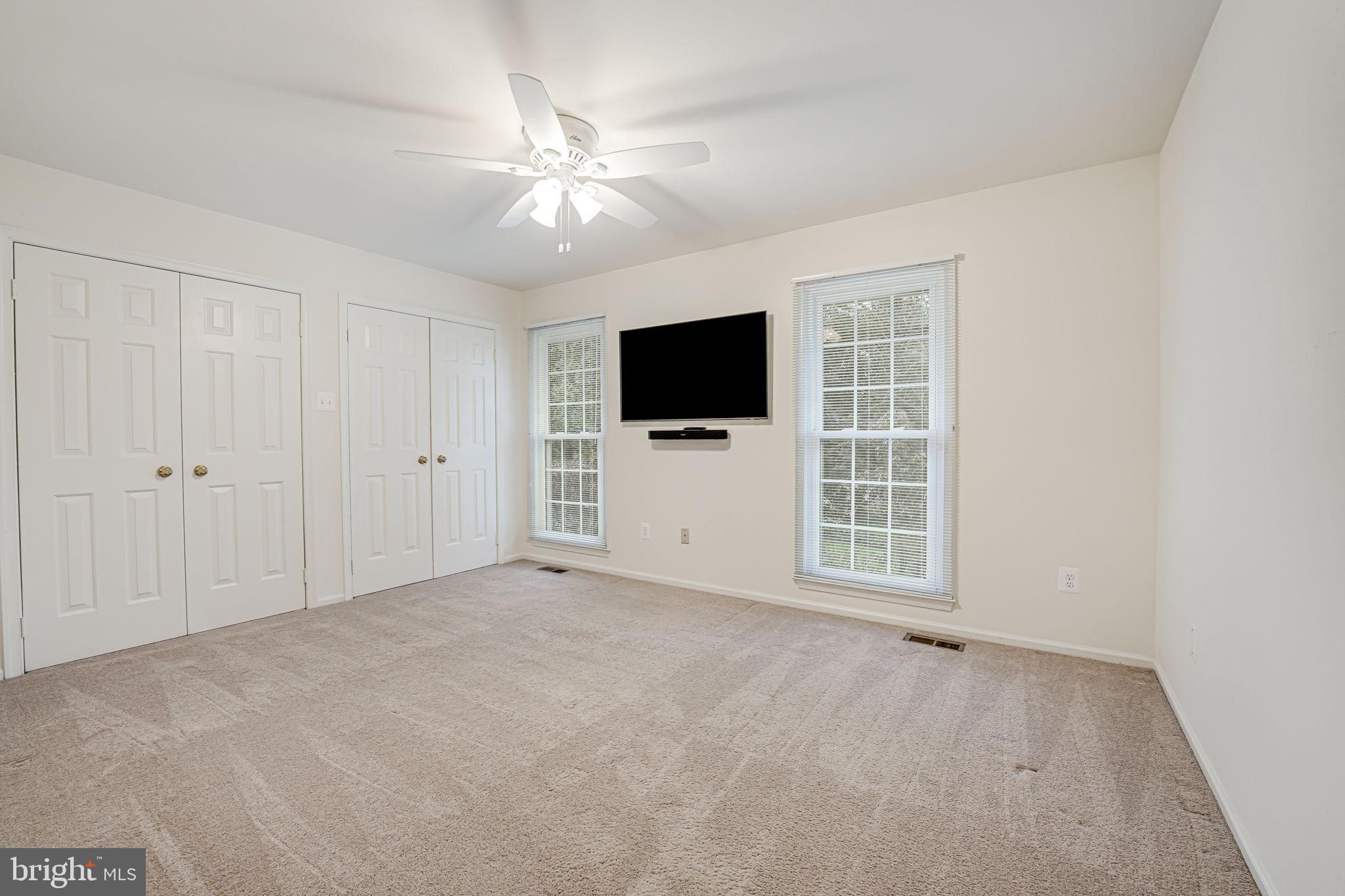 LANGLEY OAKS - Residential