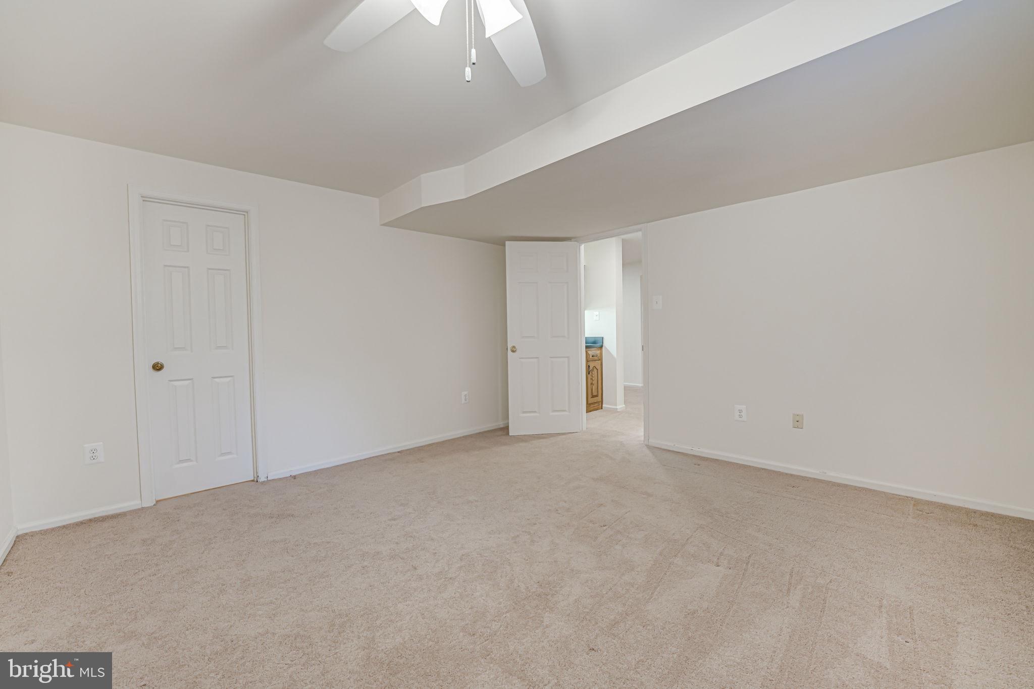 LANGLEY OAKS - Residential