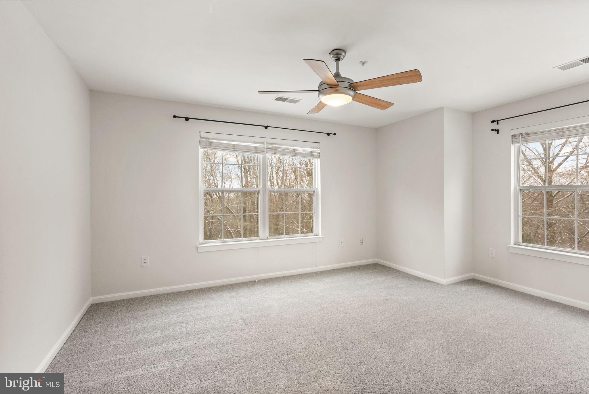STRATFORD PLACE AT KINGS - Residential
