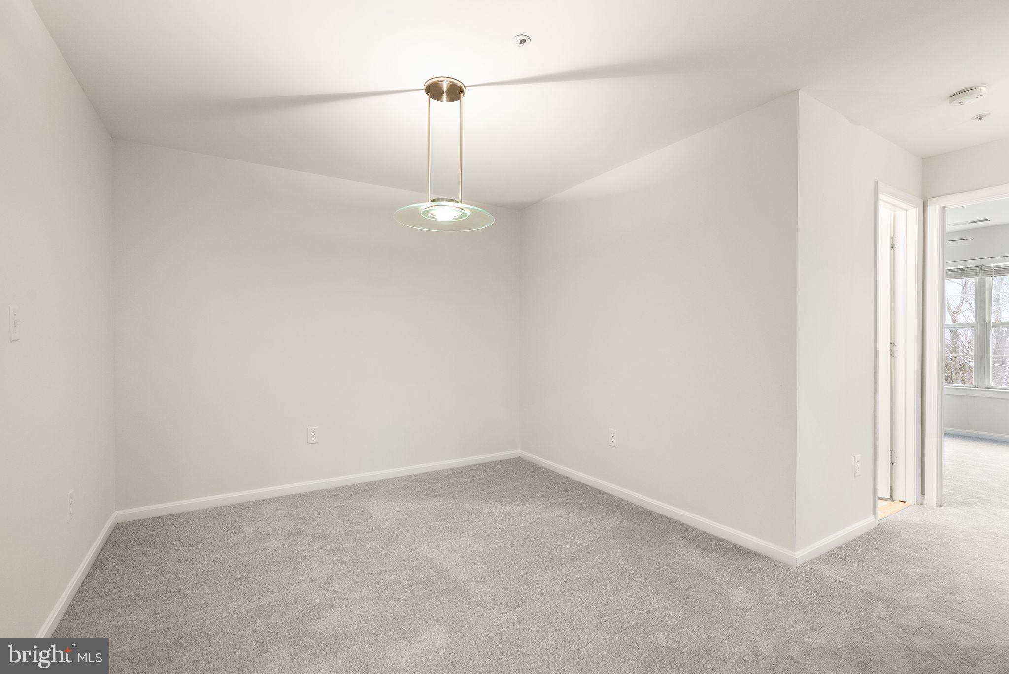 STRATFORD PLACE AT KINGS - Residential