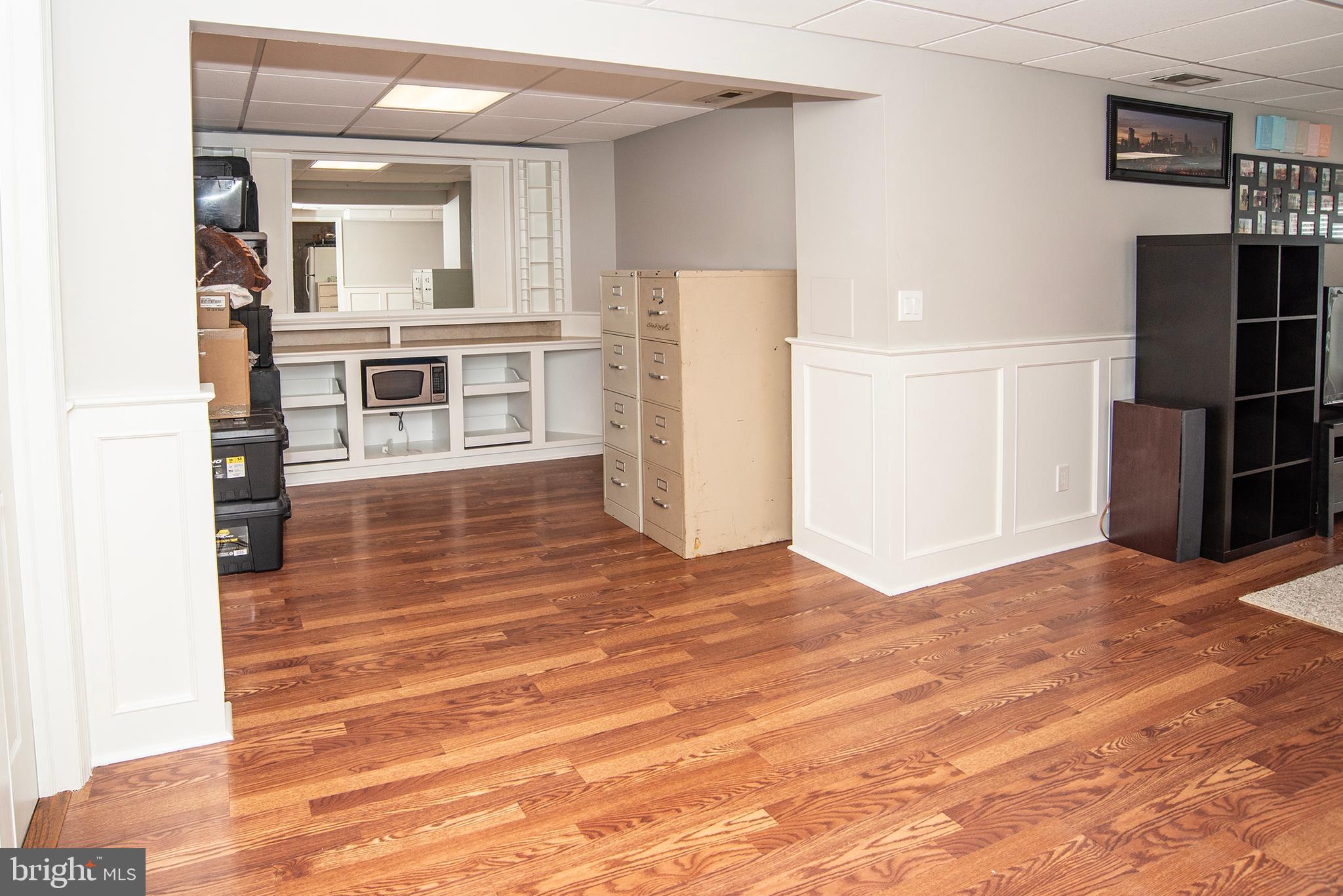 CLAYBURNE WOODS - Residential