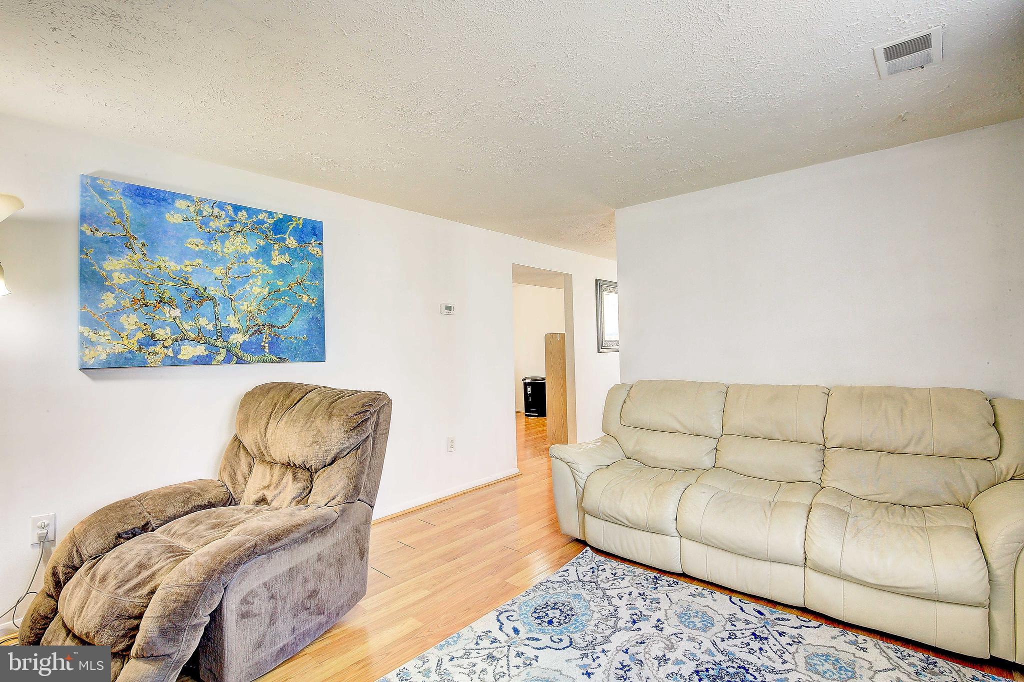 MAPLE RIDGE - Residential