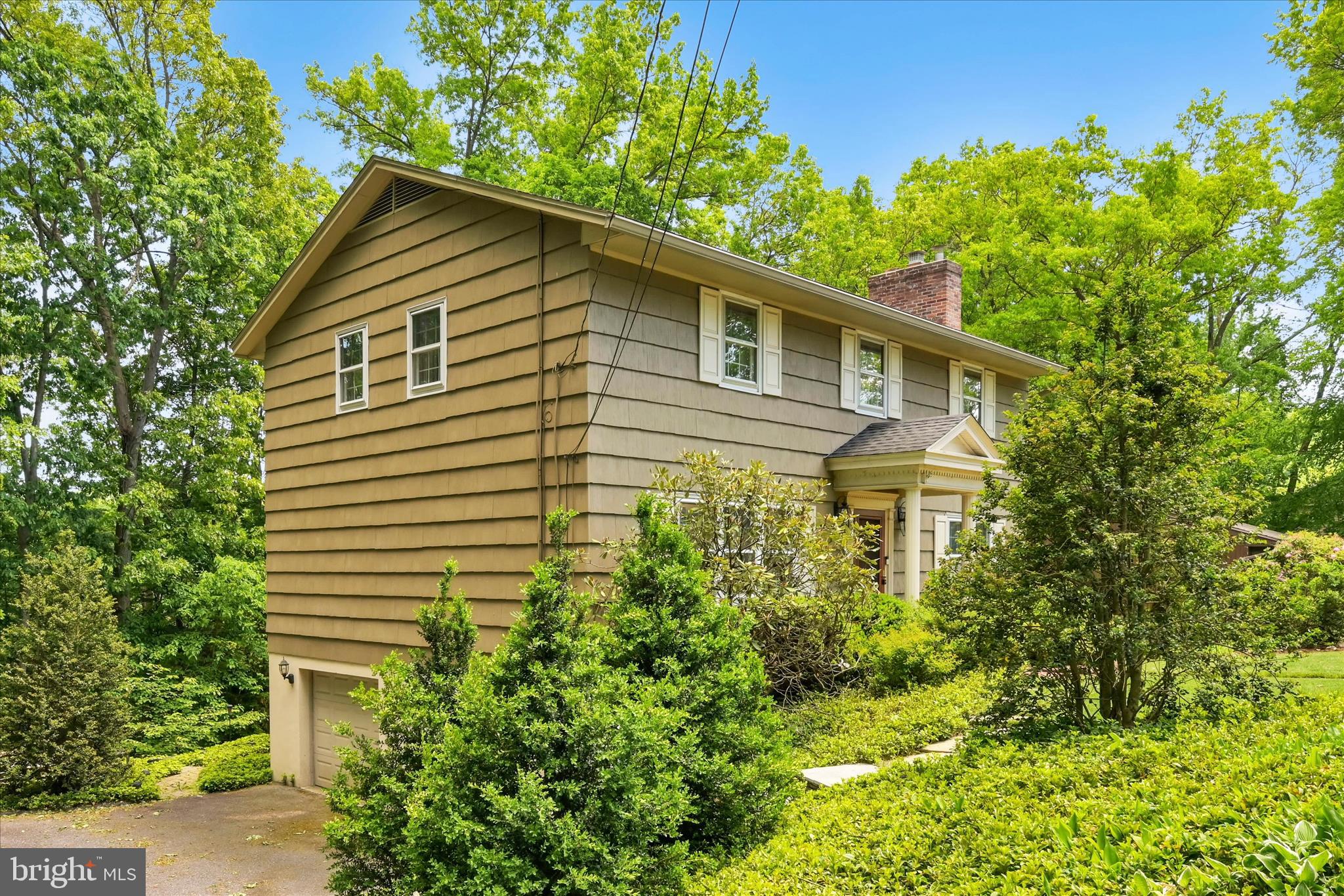 FOREST HILLS - Residential