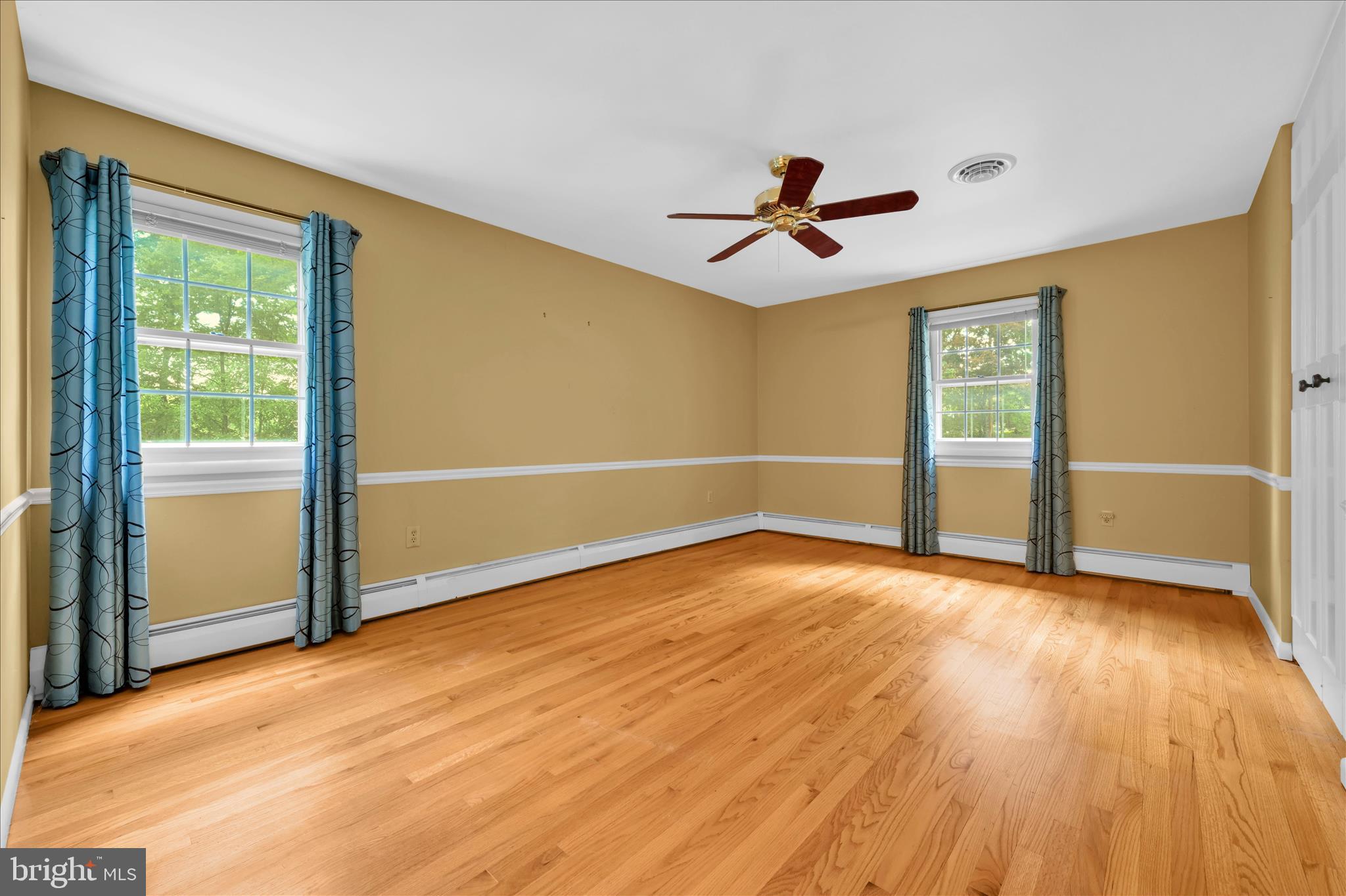 FOREST HILLS - Residential