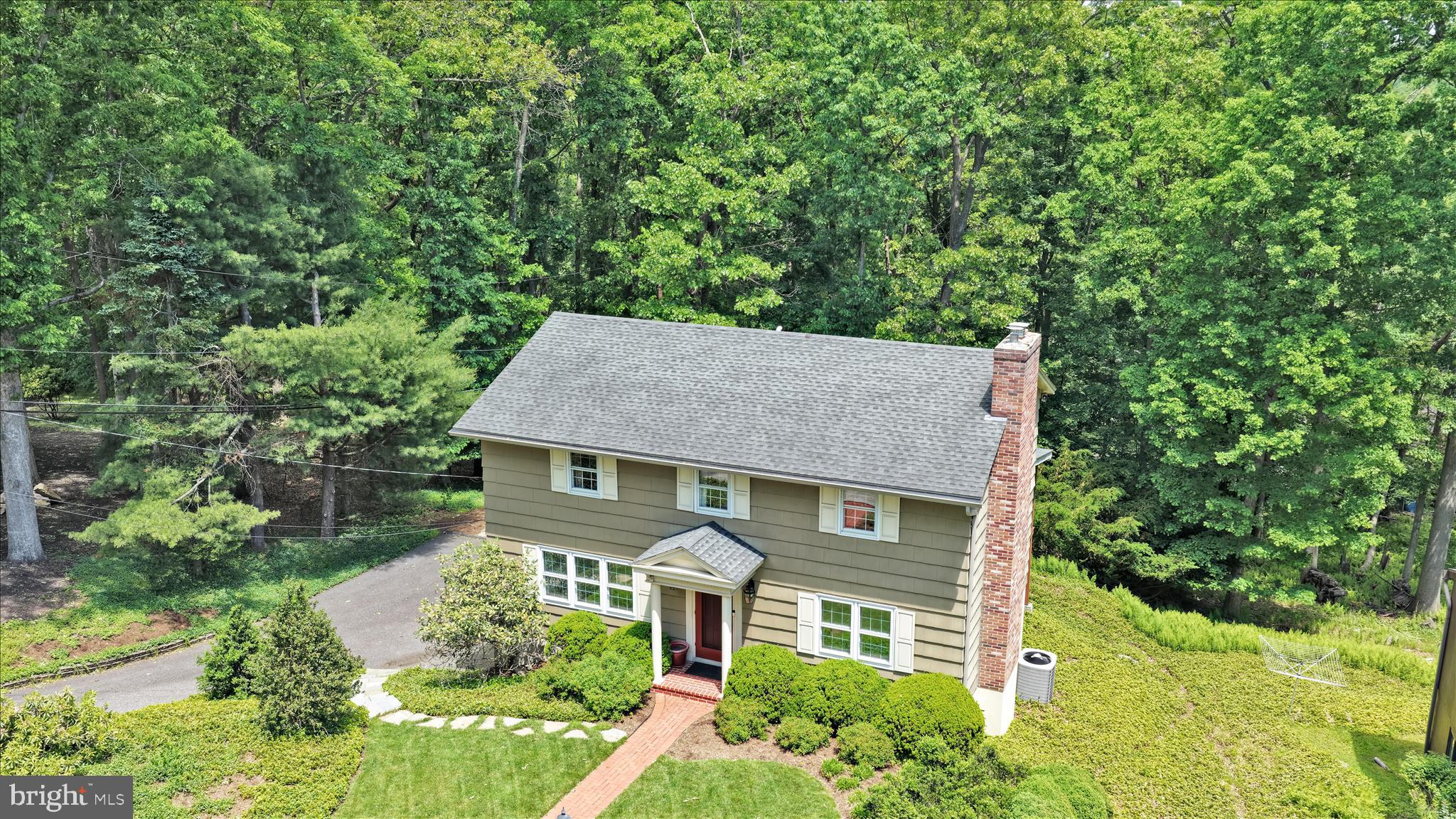 FOREST HILLS - Residential