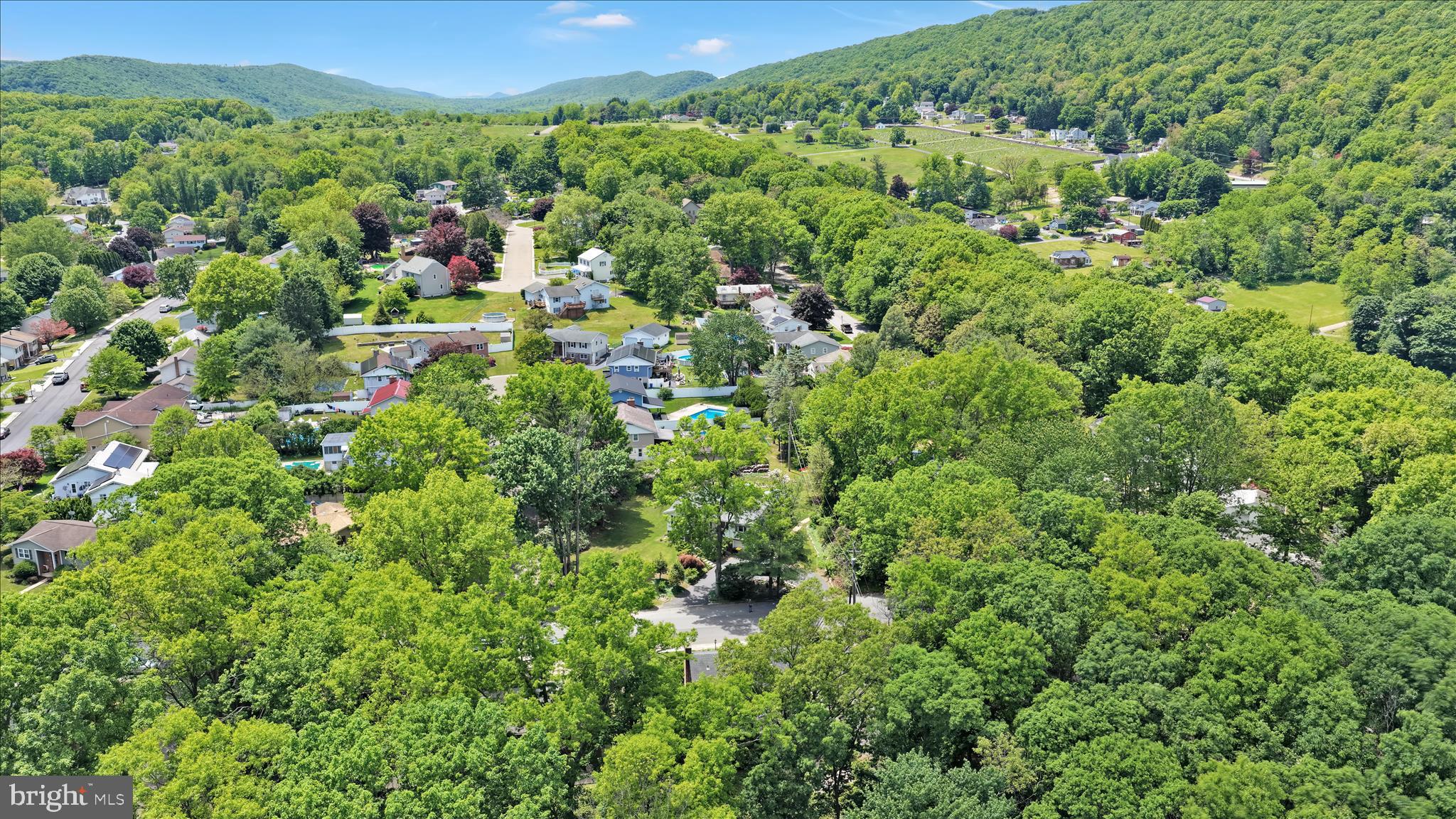 FOREST HILLS - Residential