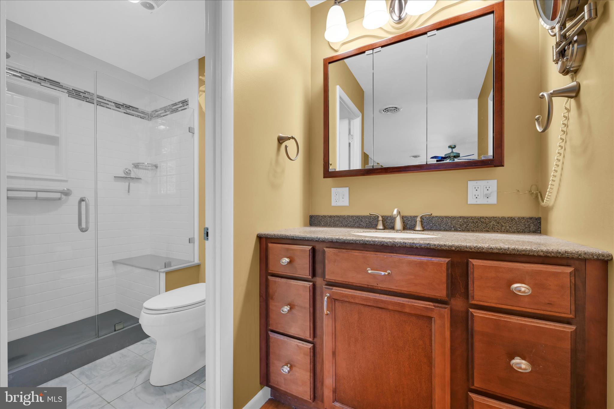 FOREST HILLS - Residential