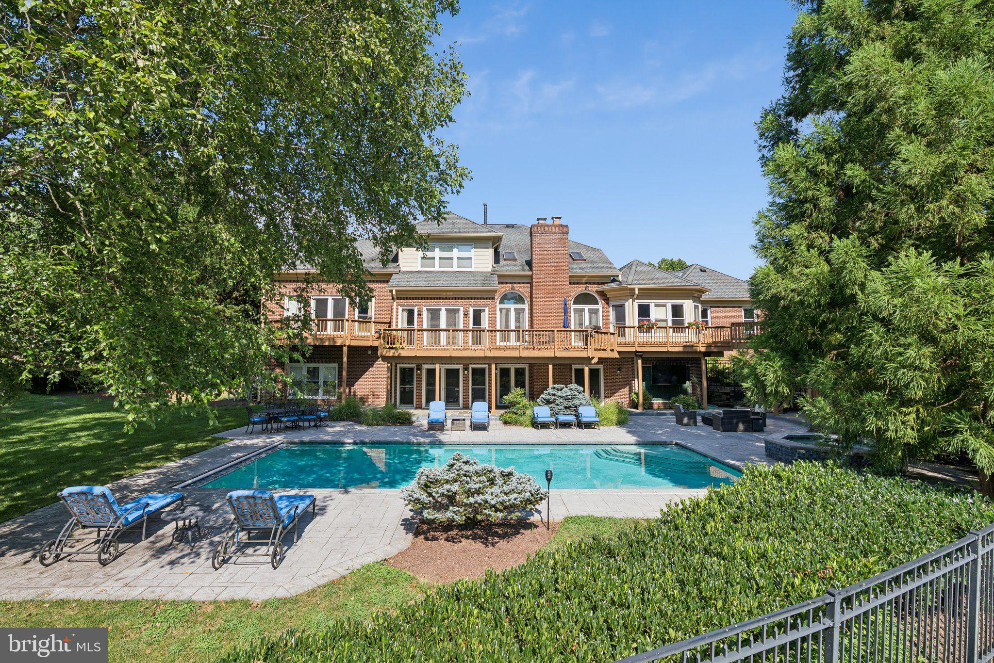 NORMANDIE FARM - Residential