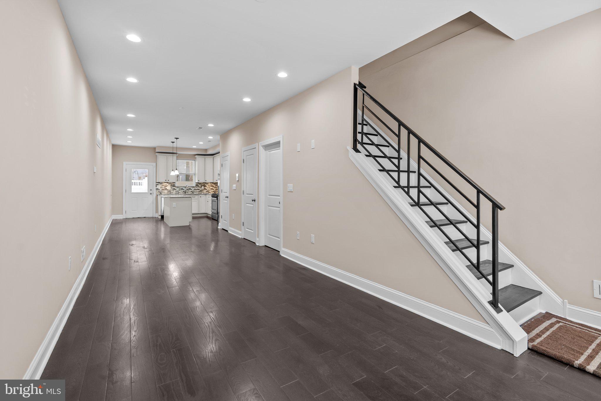 POINT BREEZE - Residential