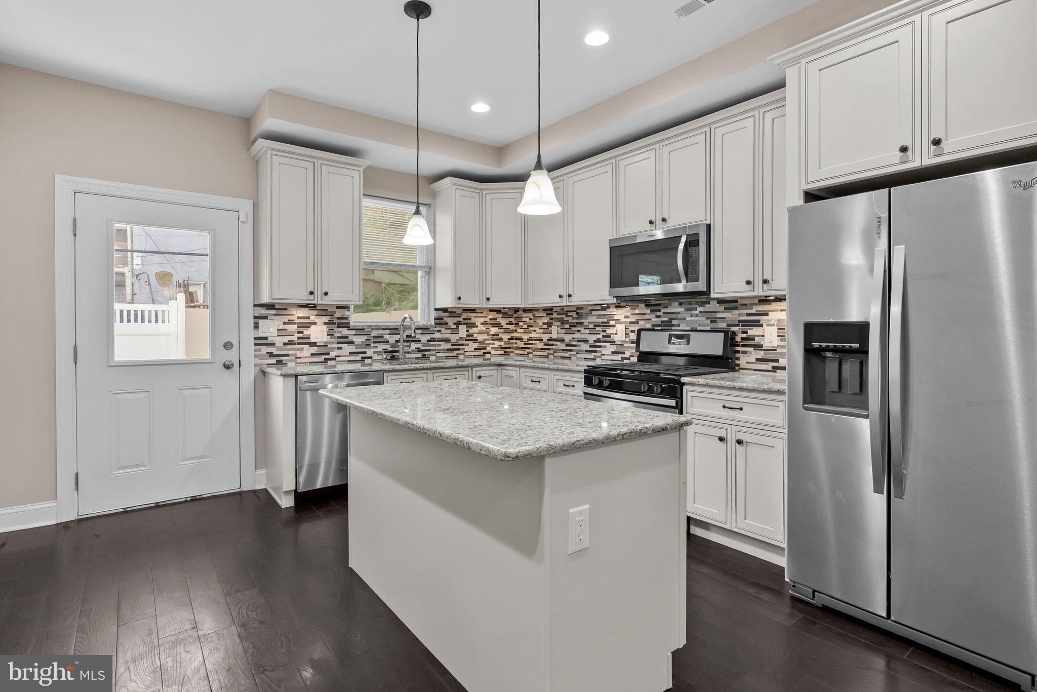POINT BREEZE - Residential