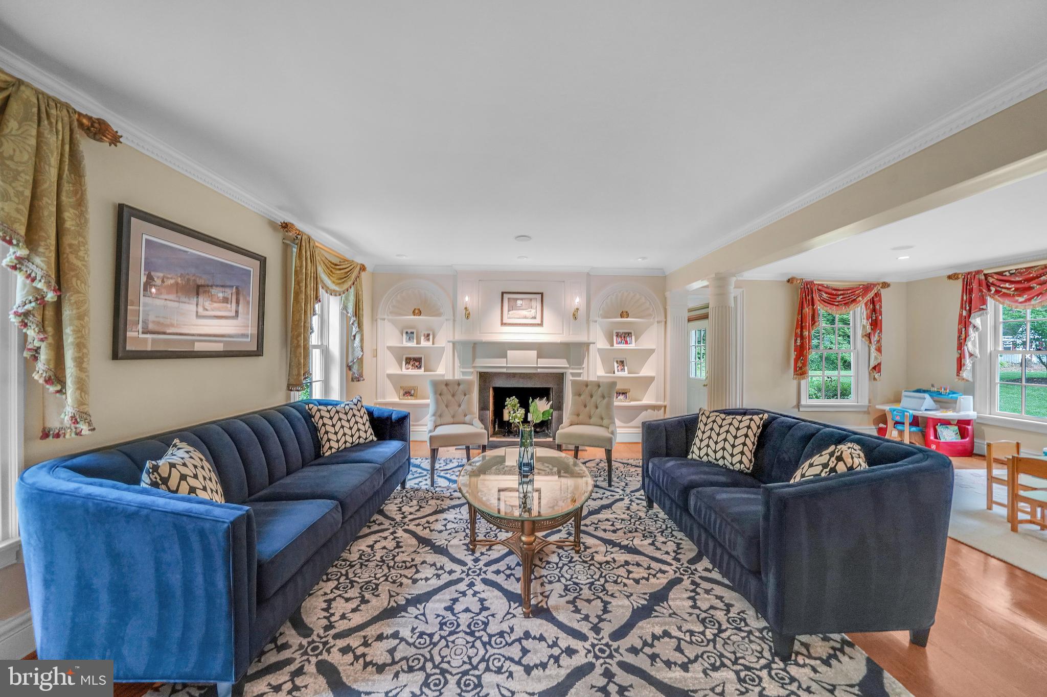 RADNOR HUNT - Residential