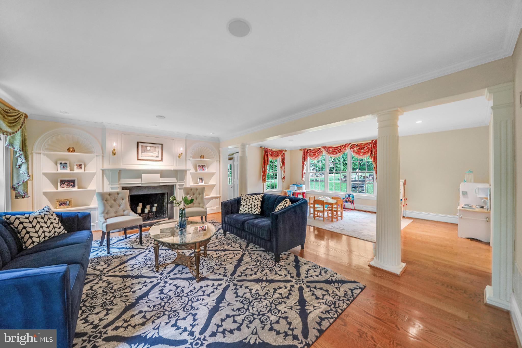 RADNOR HUNT - Residential