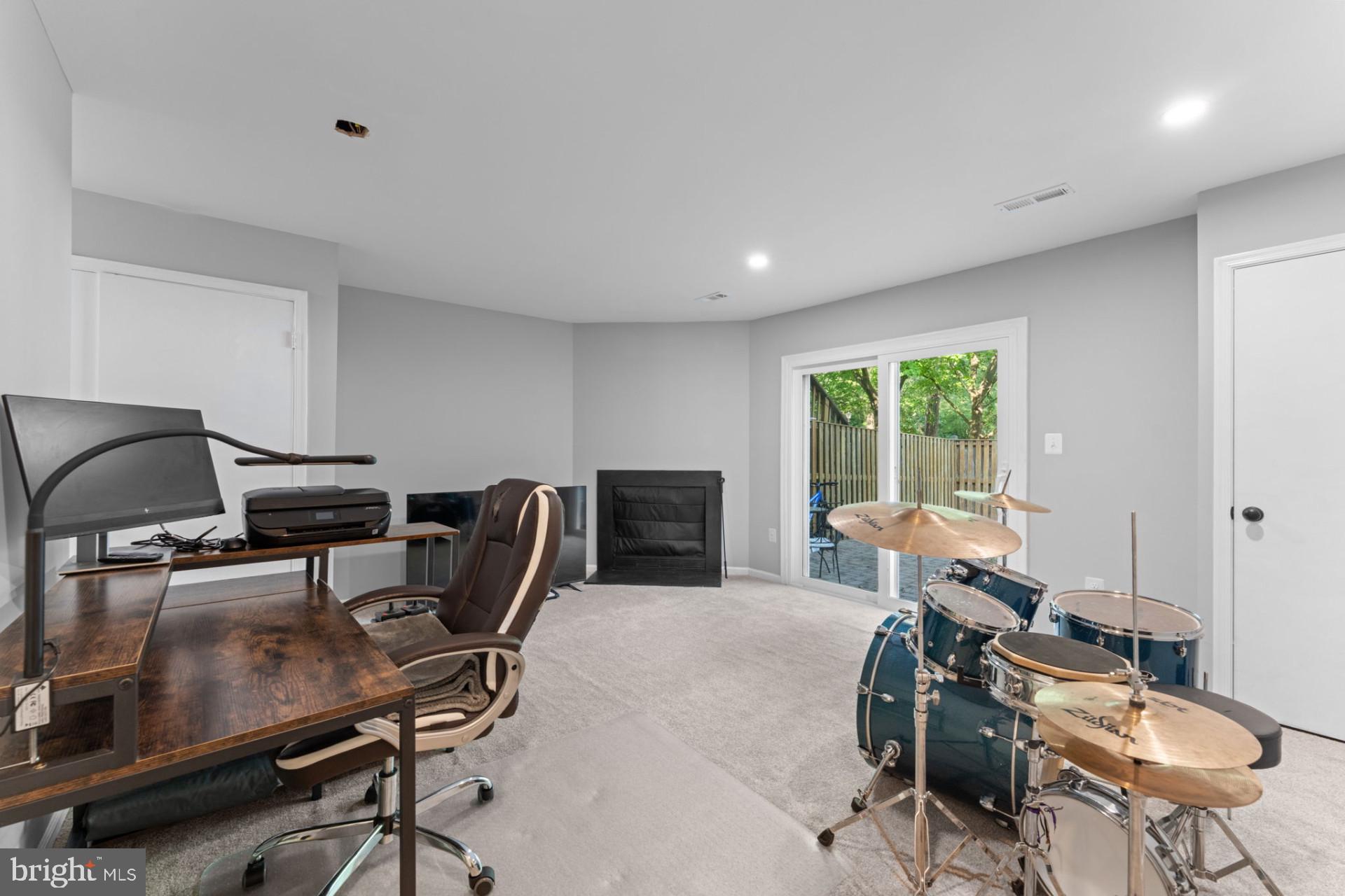 GERMANTOWN ESTATES - Residential