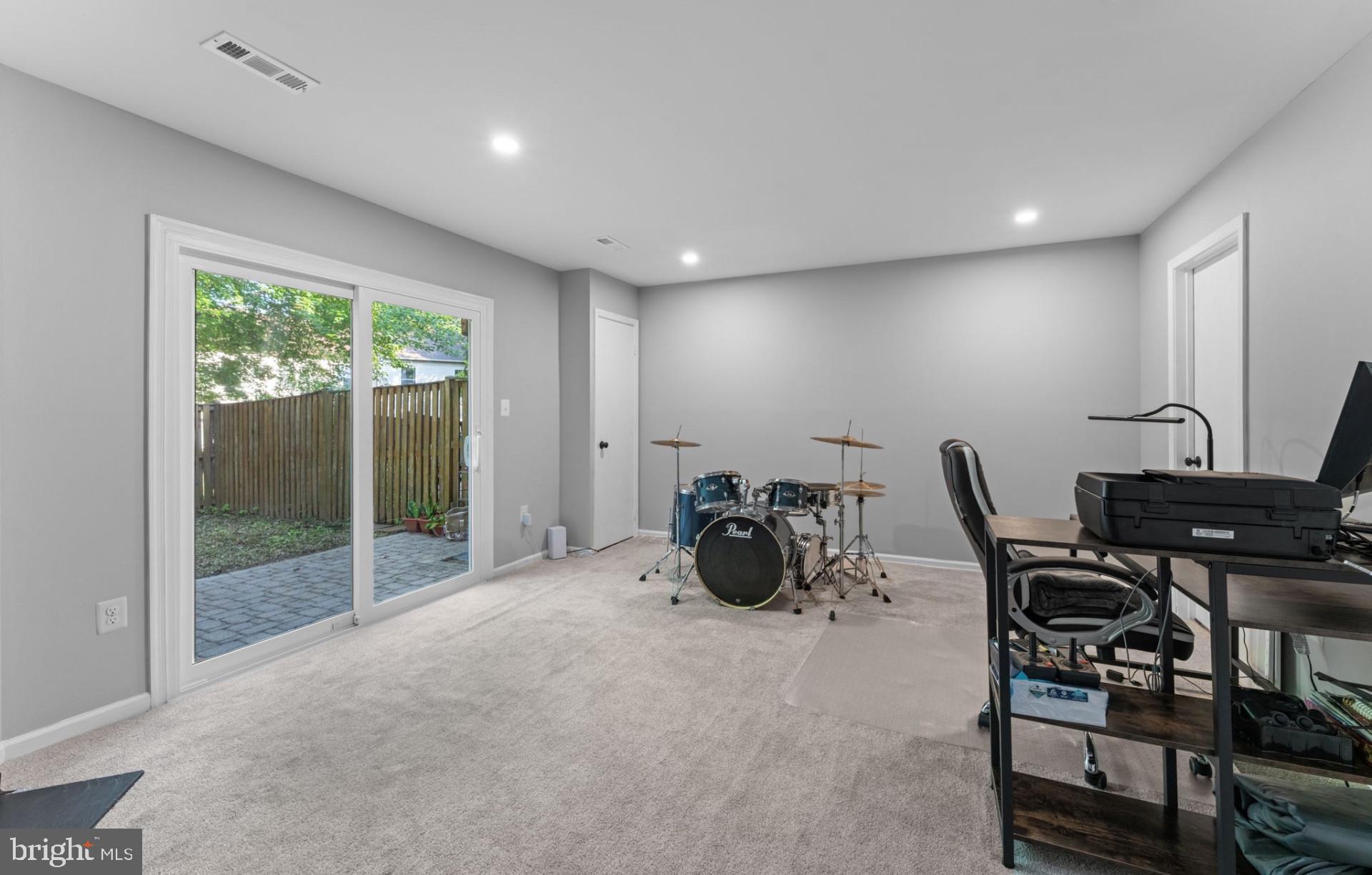 GERMANTOWN ESTATES - Residential