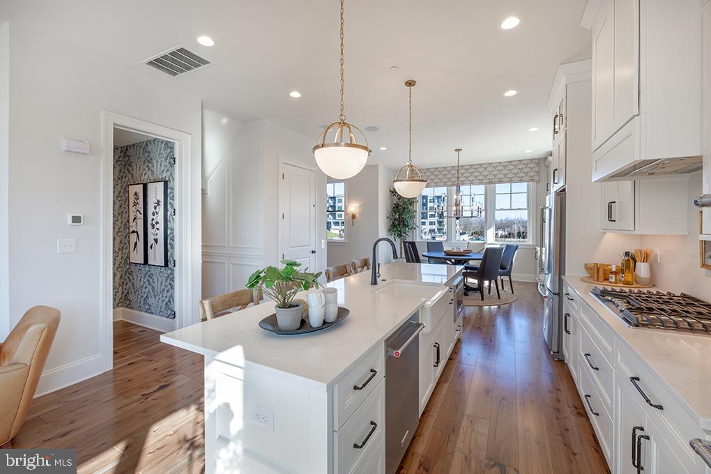 NEWTOWN WALK AT ELLIS PRESERVE - Residential