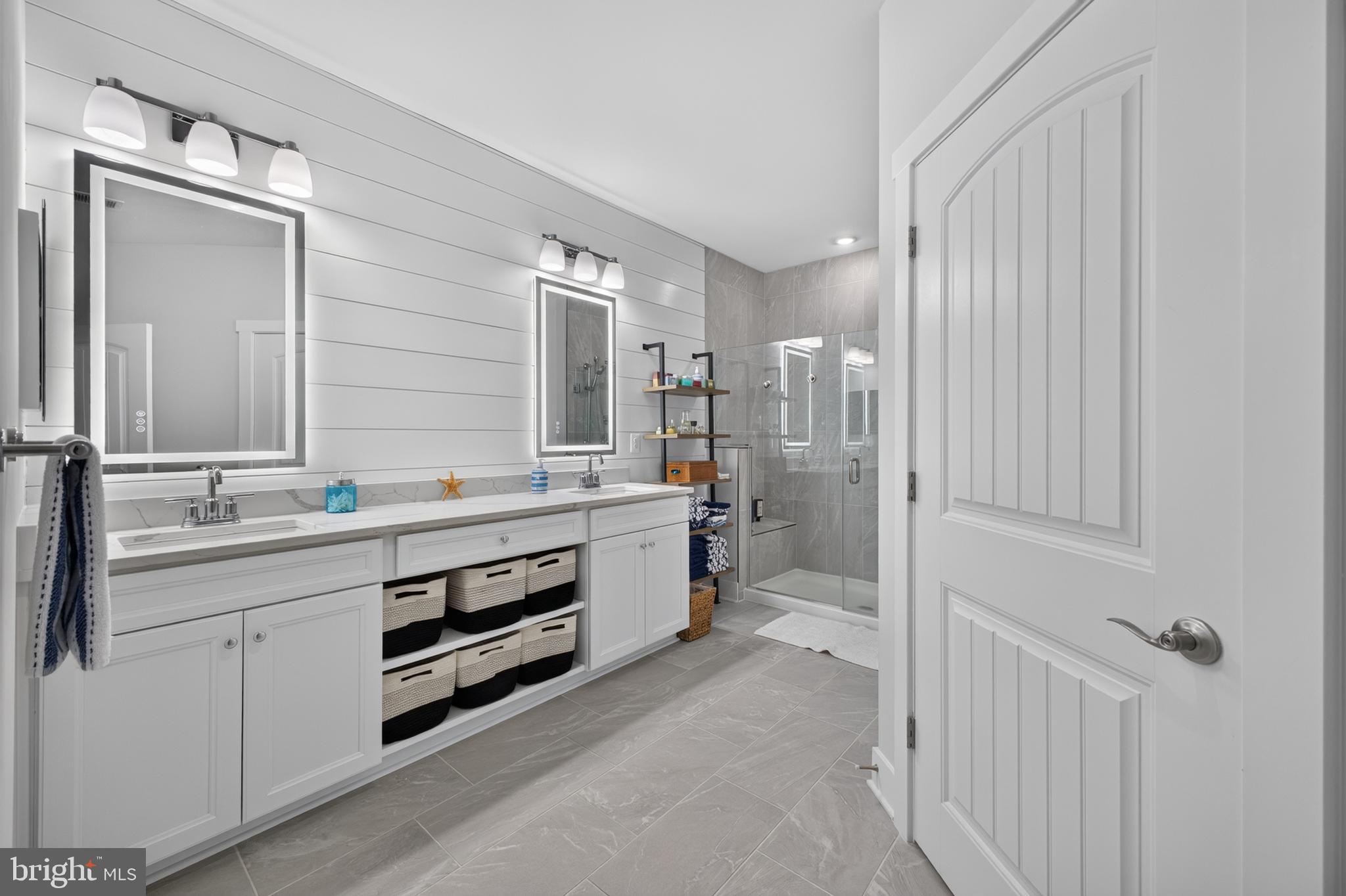 FOUR SEASONS AT KENT ISLAND - Residential