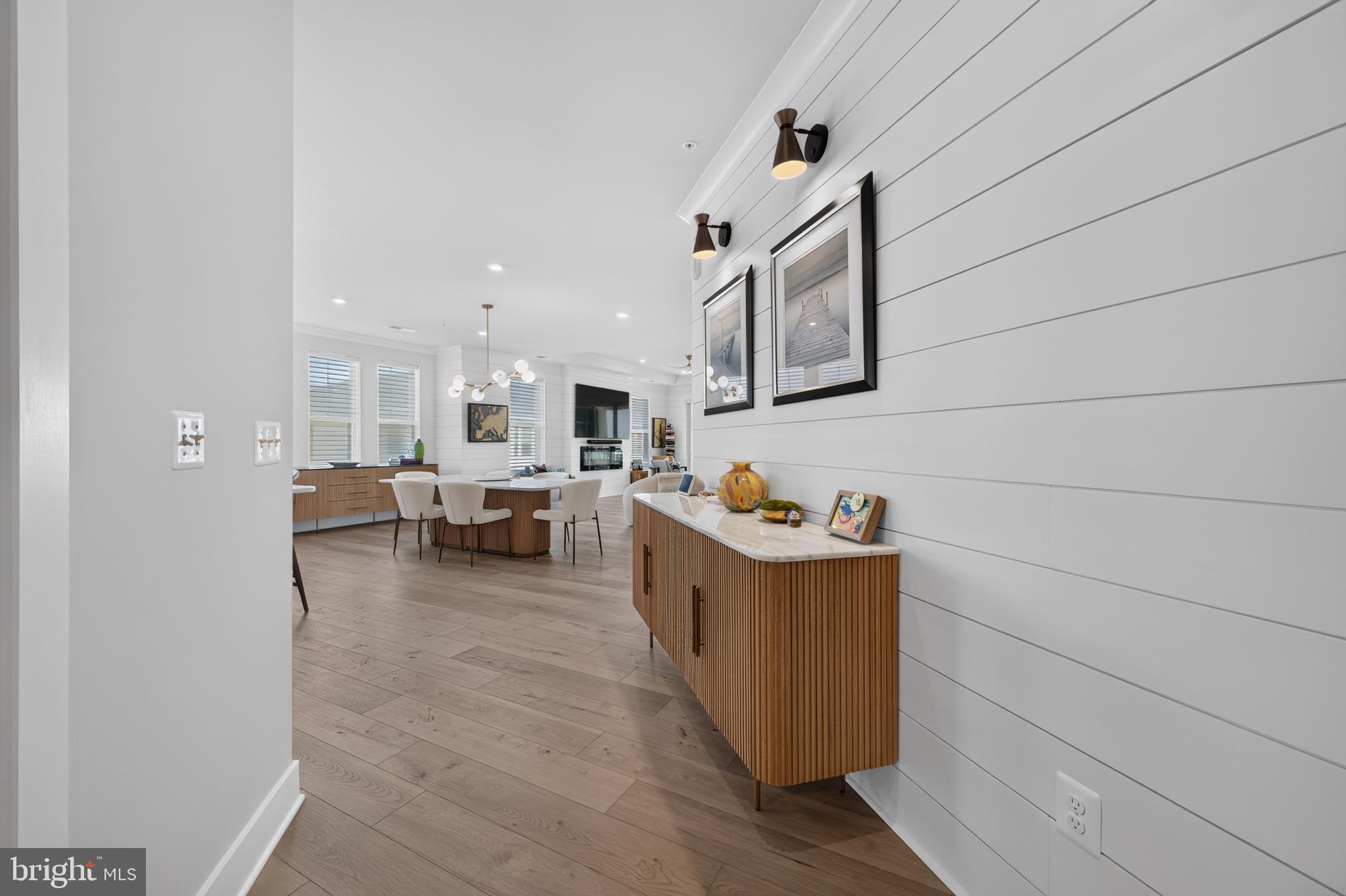 FOUR SEASONS AT KENT ISLAND - Residential