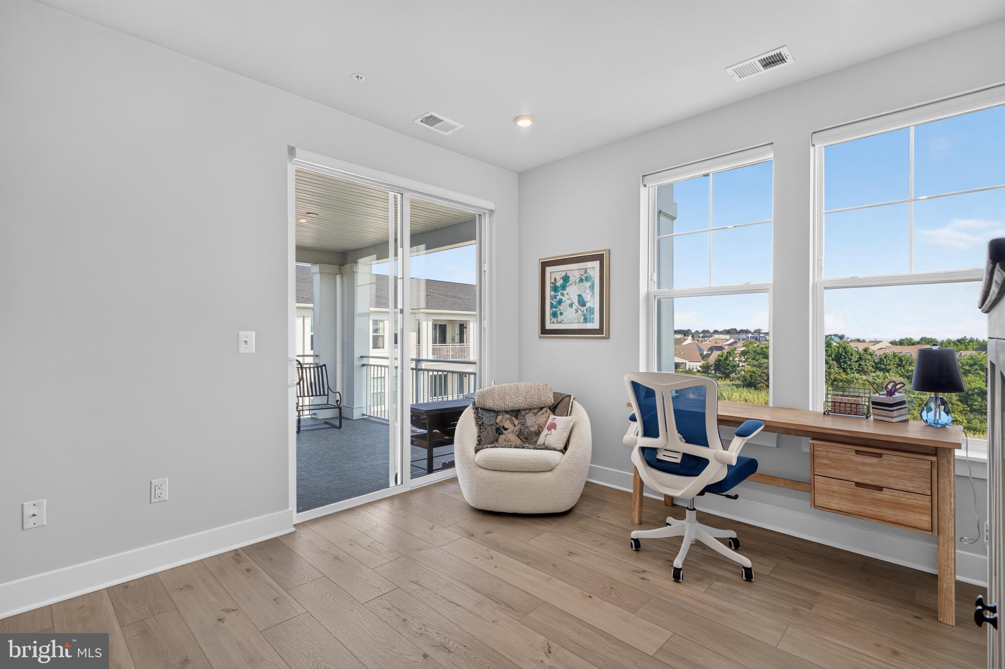 FOUR SEASONS AT KENT ISLAND - Residential