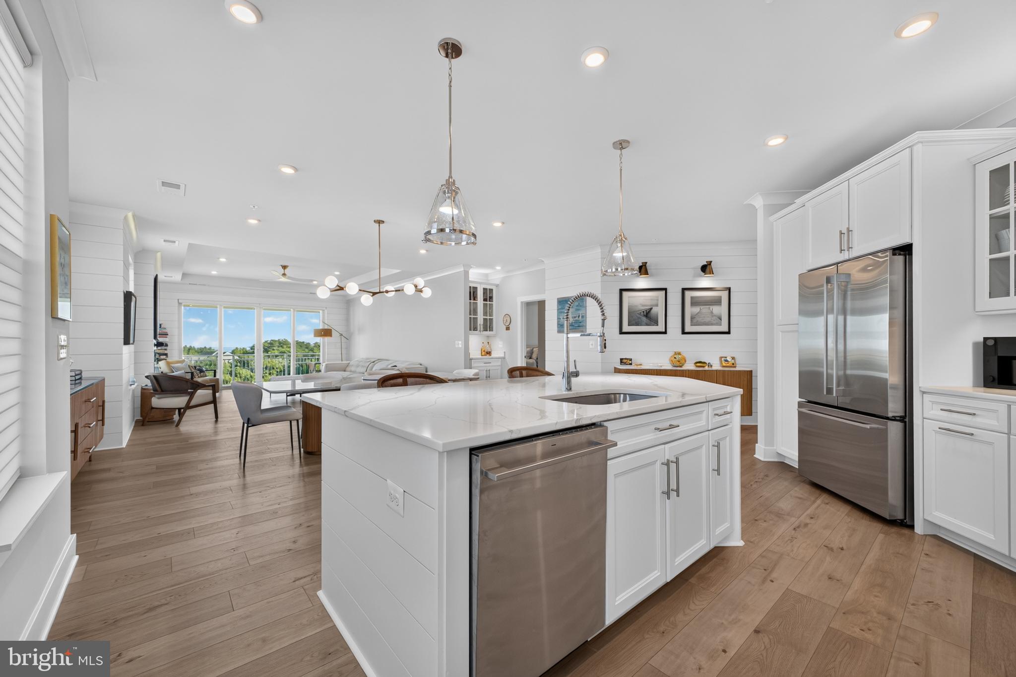 FOUR SEASONS AT KENT ISLAND - Residential
