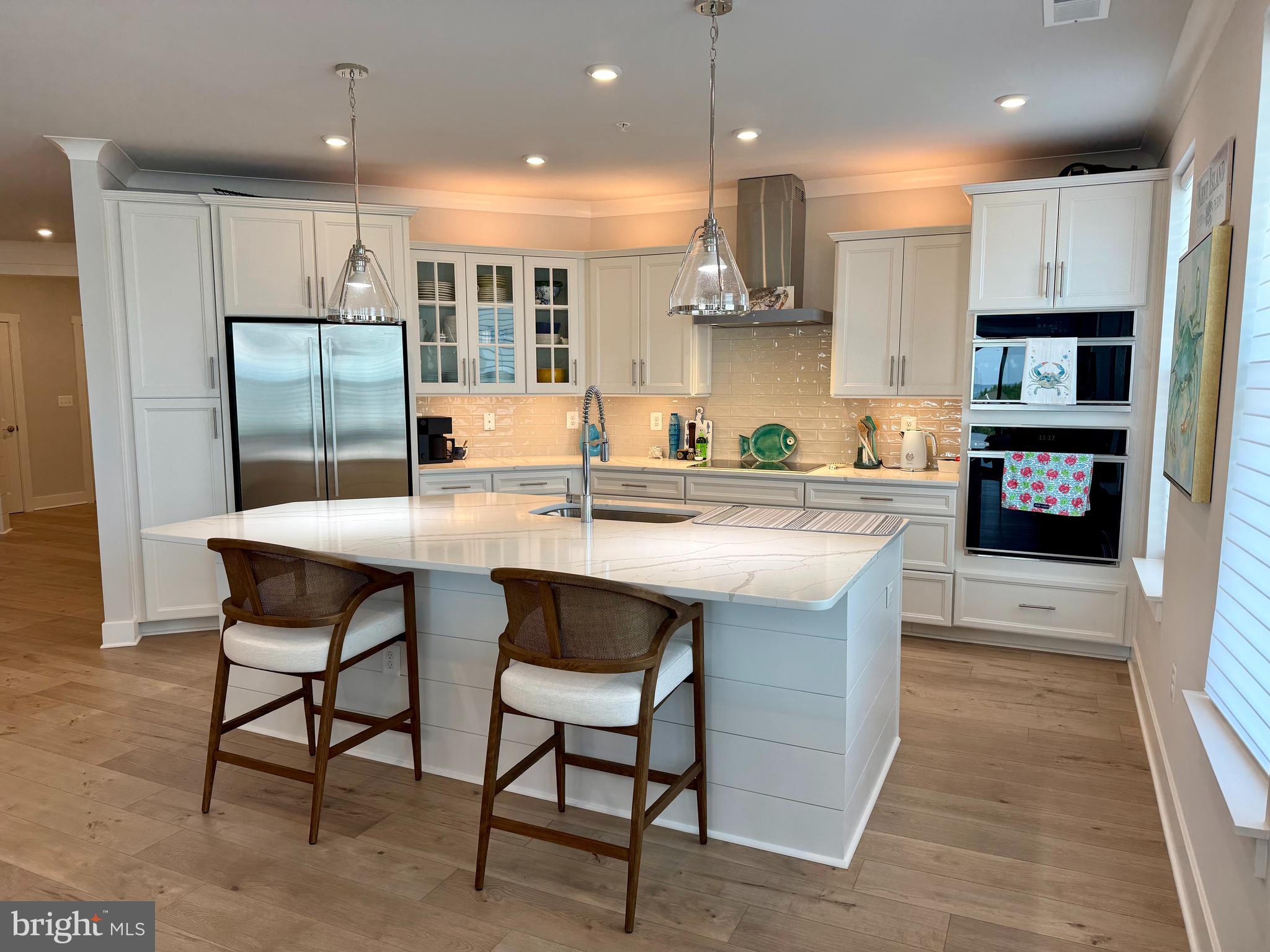FOUR SEASONS AT KENT ISLAND - Residential