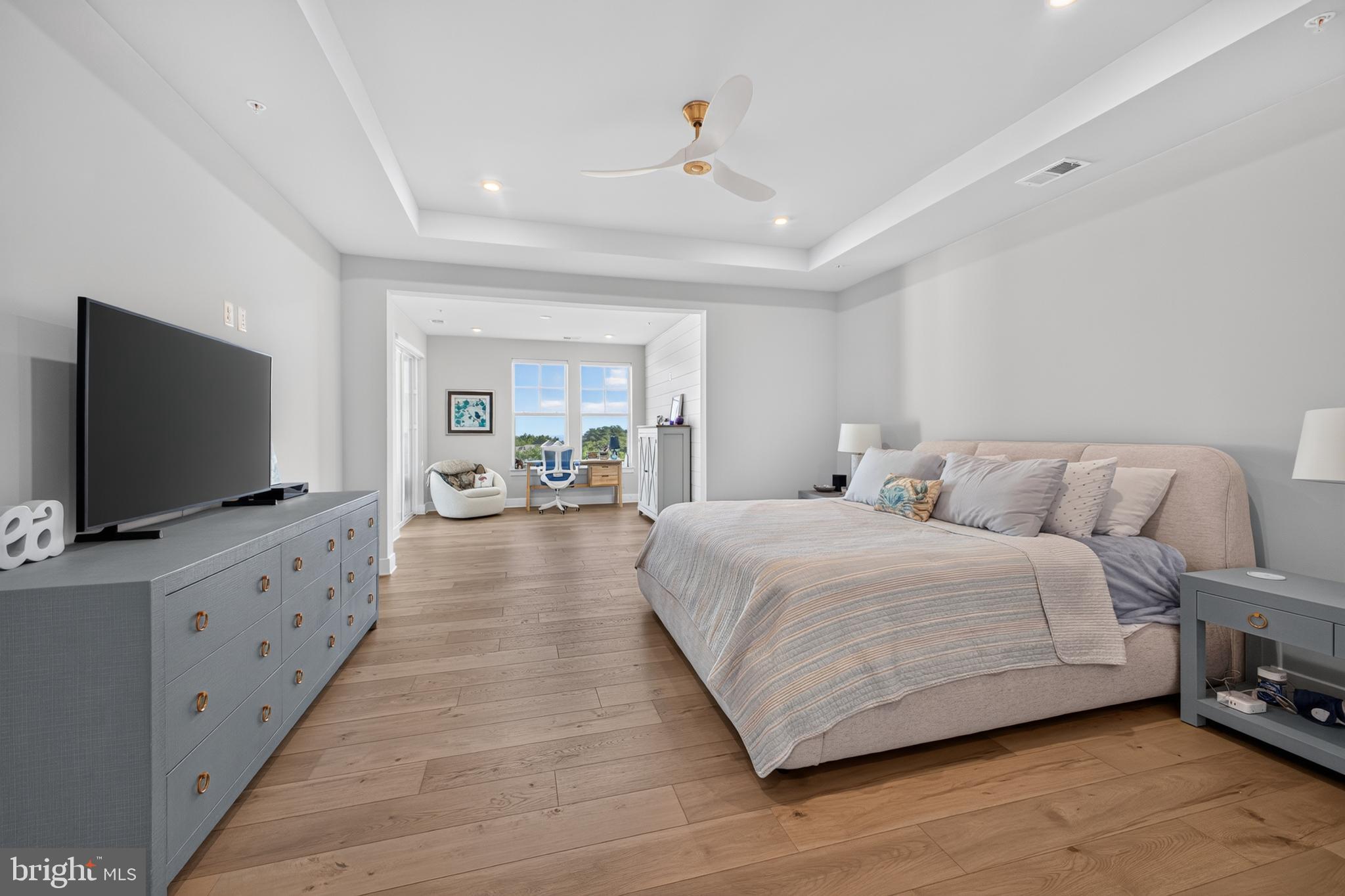 FOUR SEASONS AT KENT ISLAND - Residential