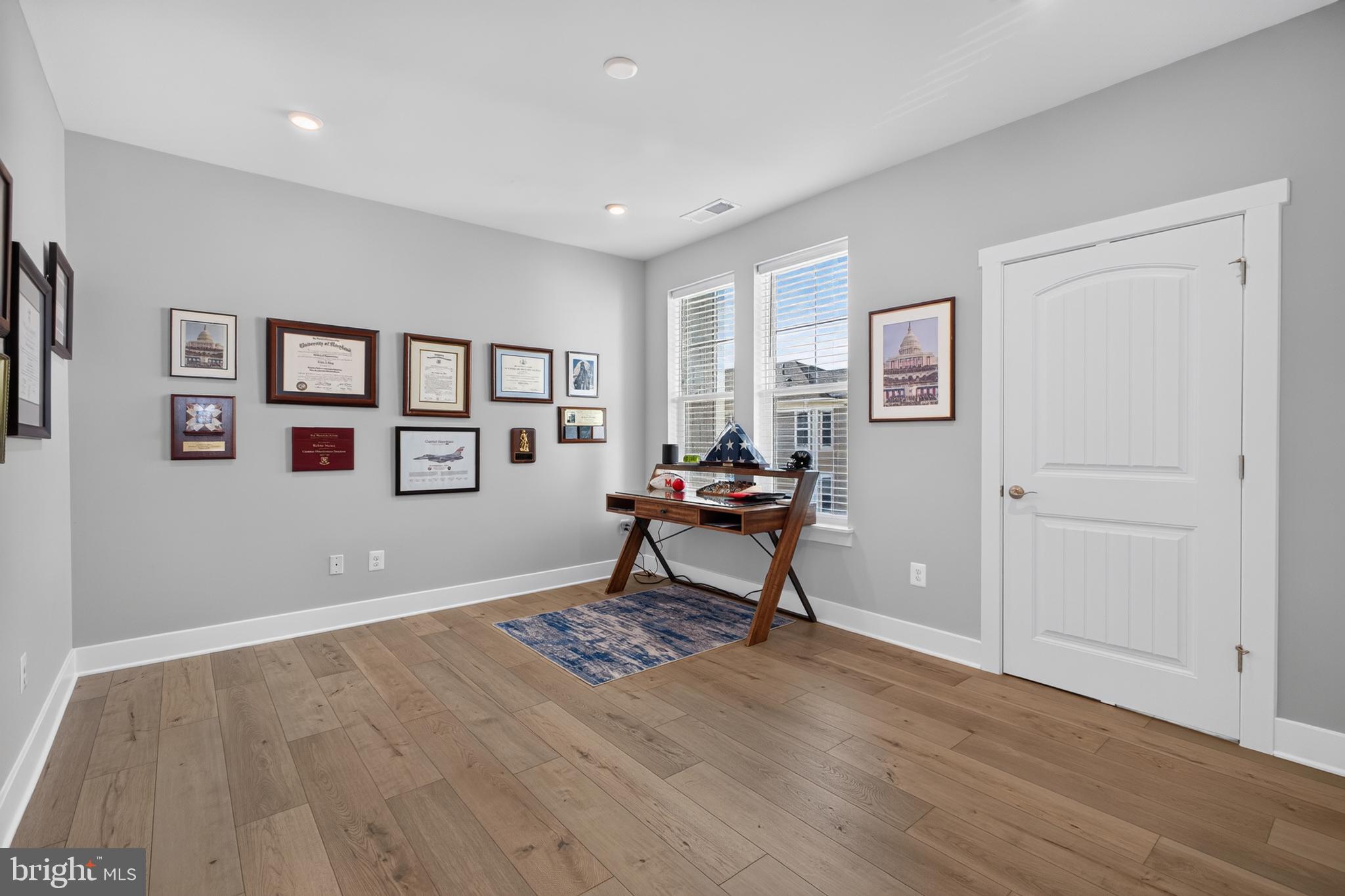 FOUR SEASONS AT KENT ISLAND - Residential