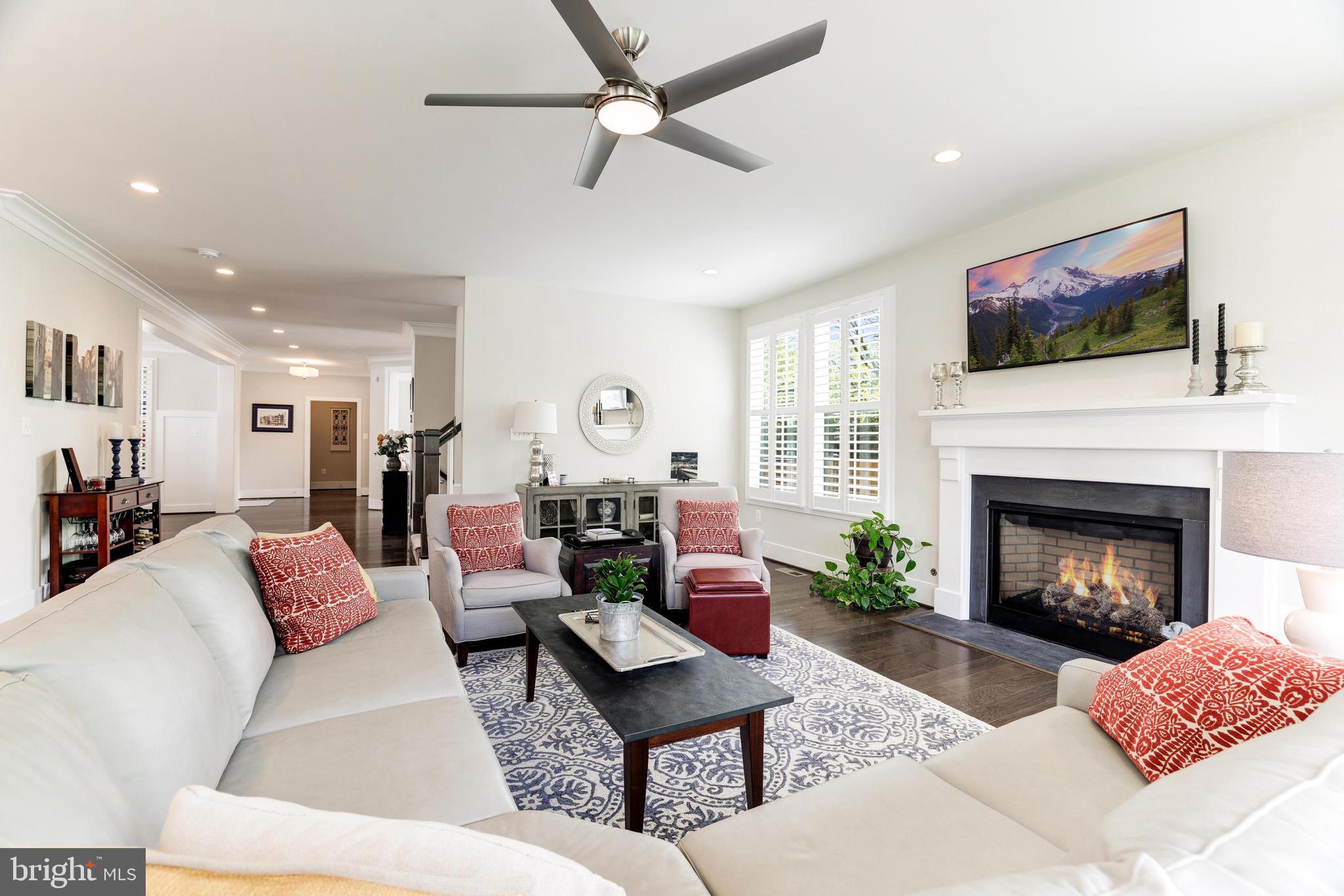 WEST MC LEAN - Residential