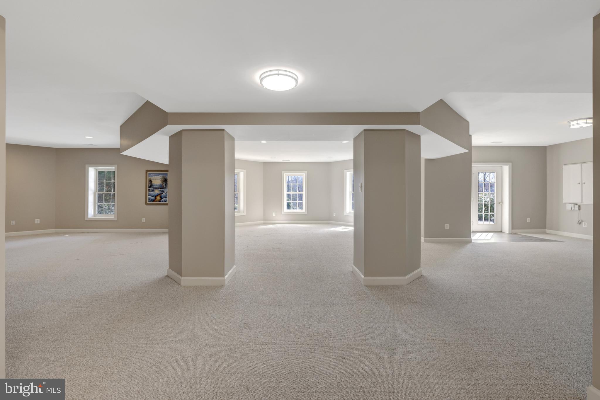 TIMBERLAKE ESTATES - Residential