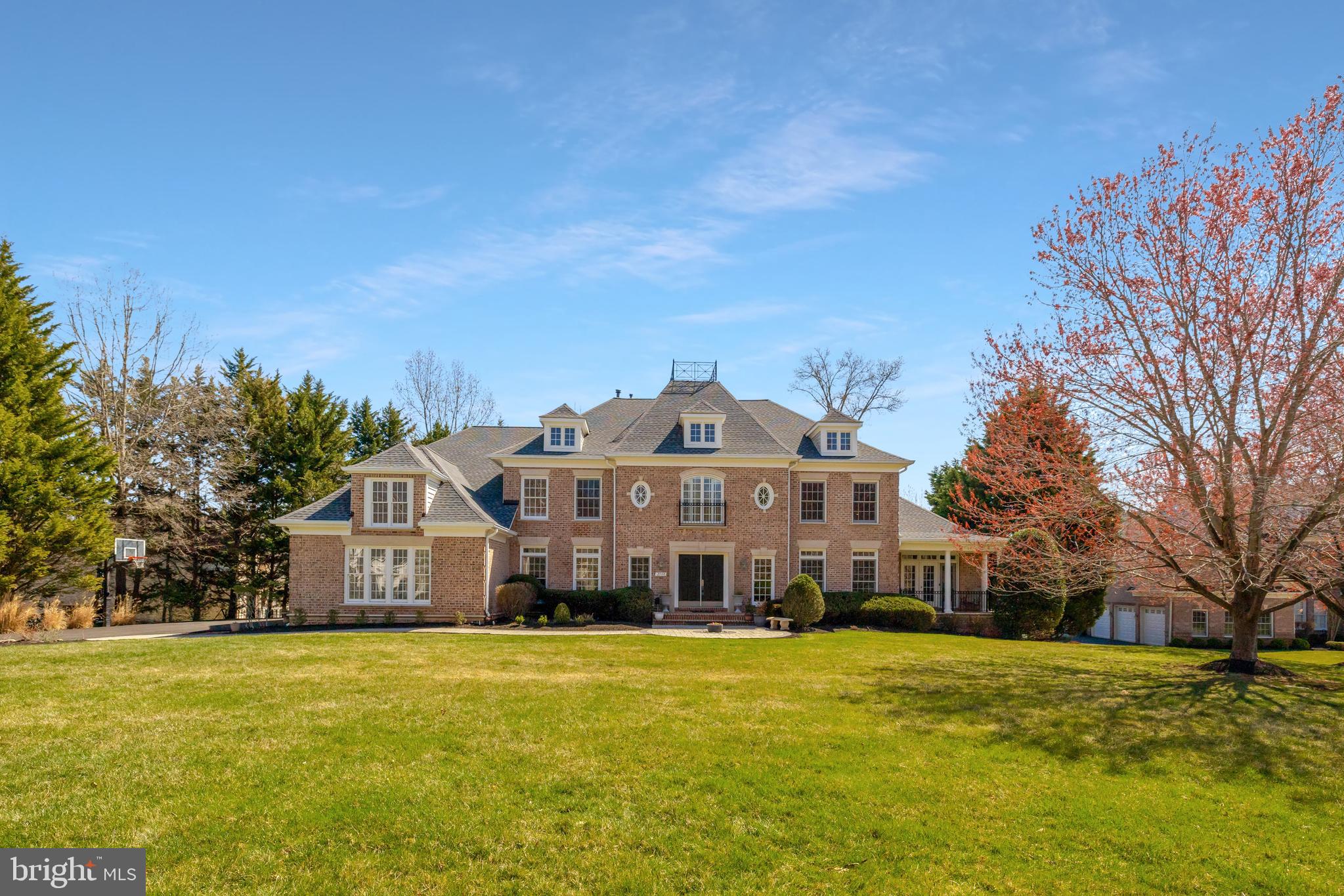 TIMBERLAKE ESTATES - Residential