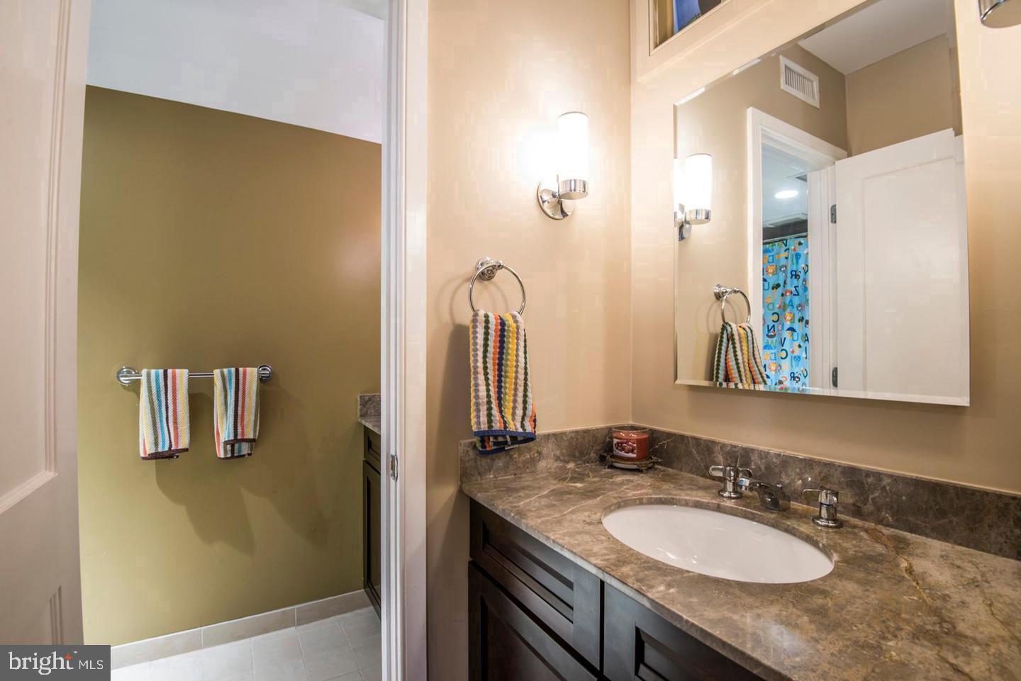 HAWTHORNE - Residential Lease