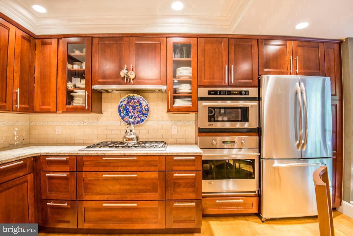 HAWTHORNE - Residential Lease