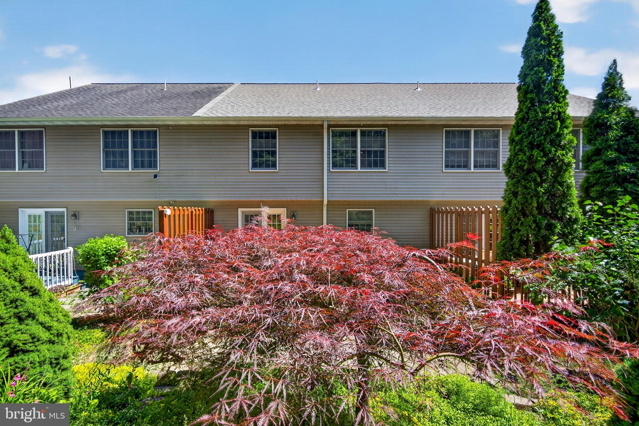 SUMMIT HILLS - Residential