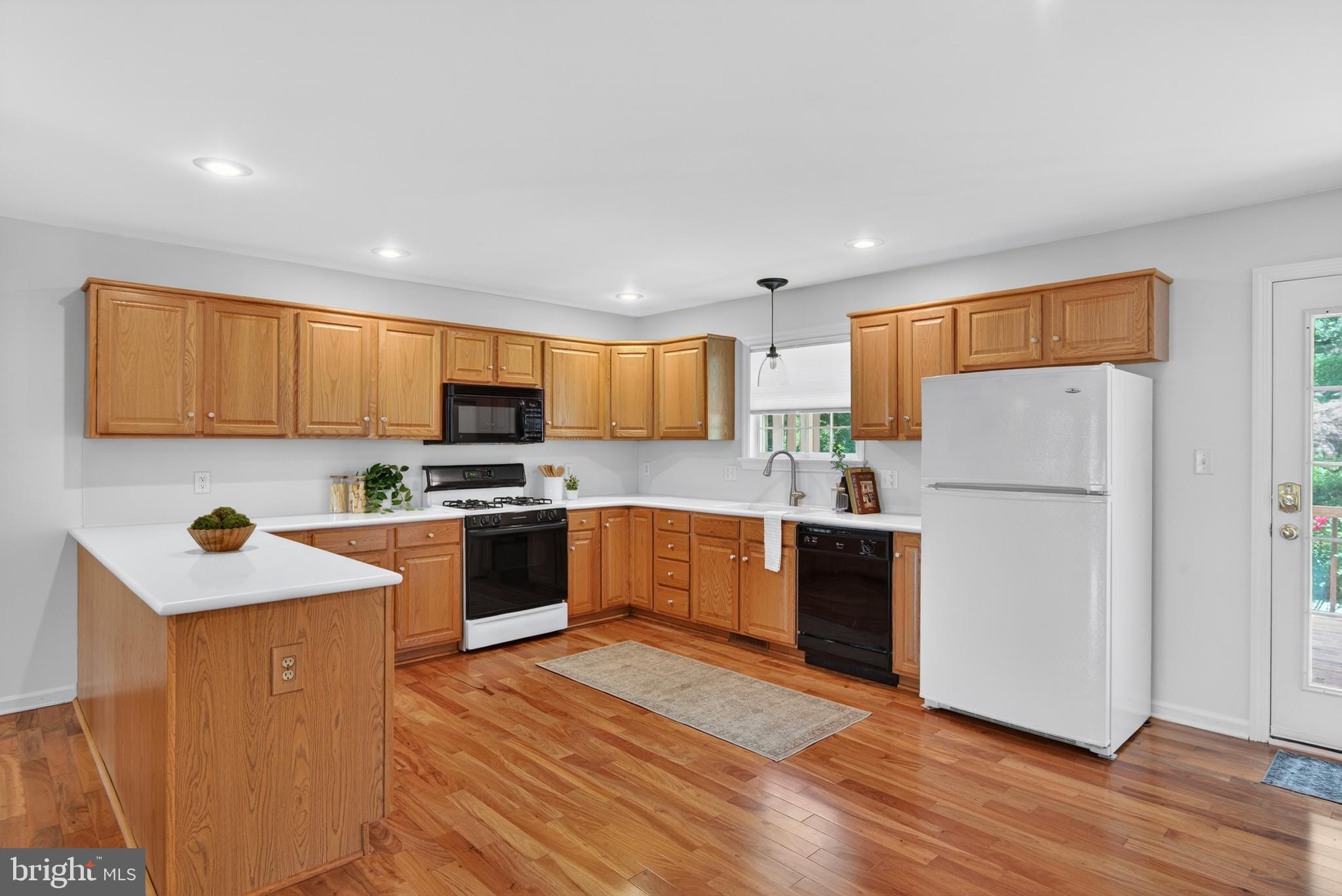 SUMMIT HILLS - Residential