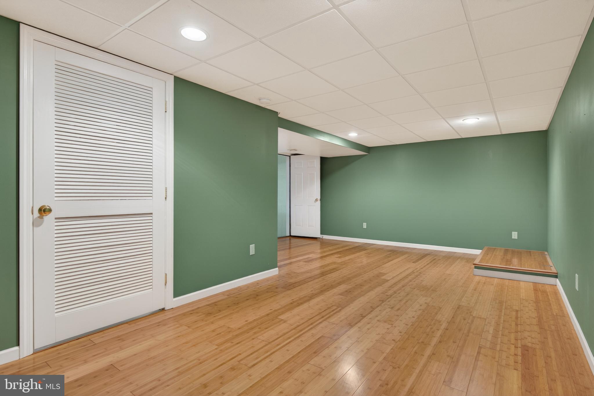 SUMMIT HILLS - Residential