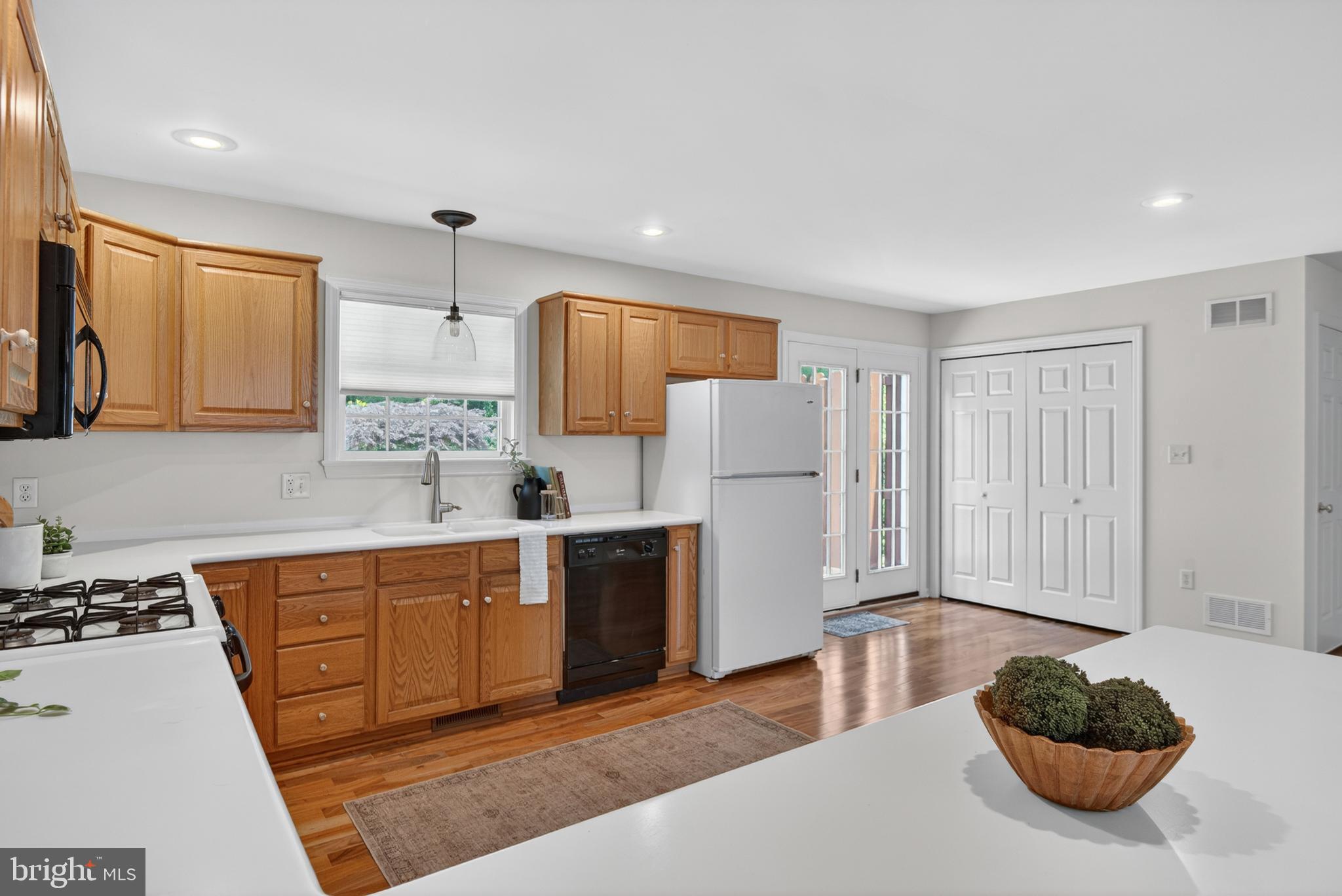 SUMMIT HILLS - Residential