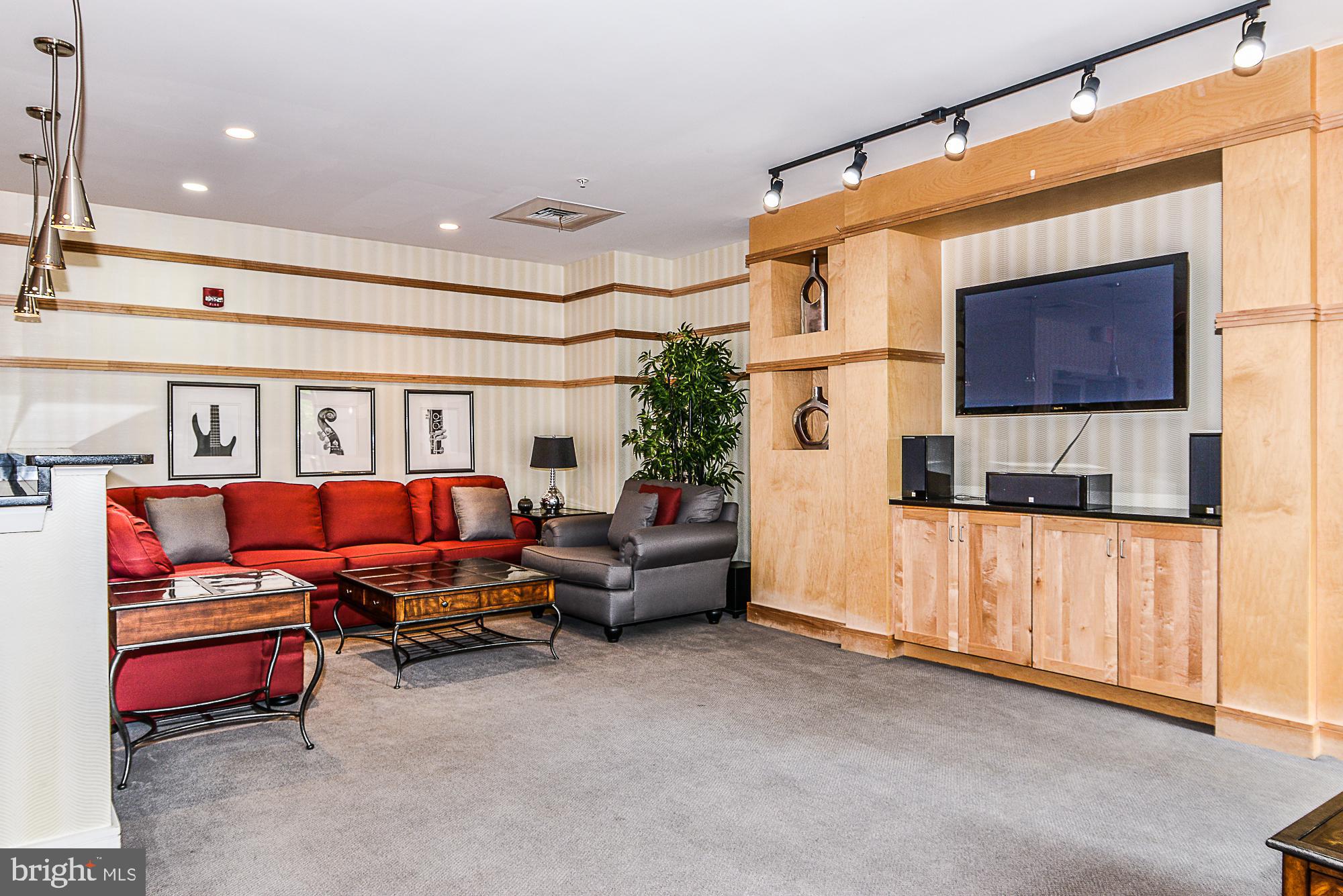 ELAN AT EAST MARKET - Residential