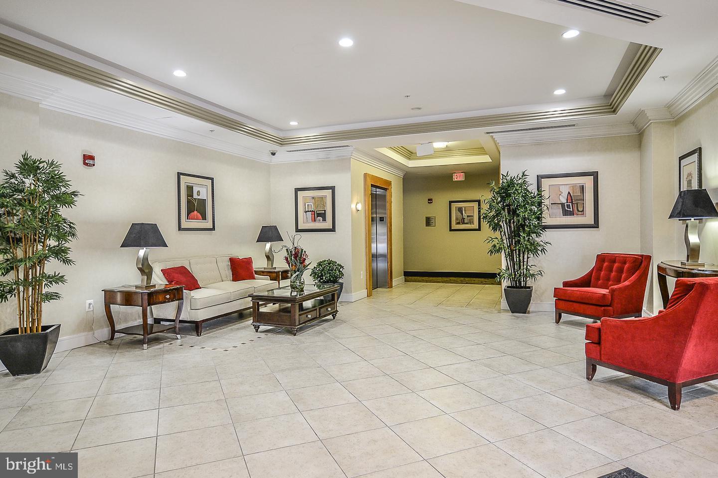 ELAN AT EAST MARKET - Residential